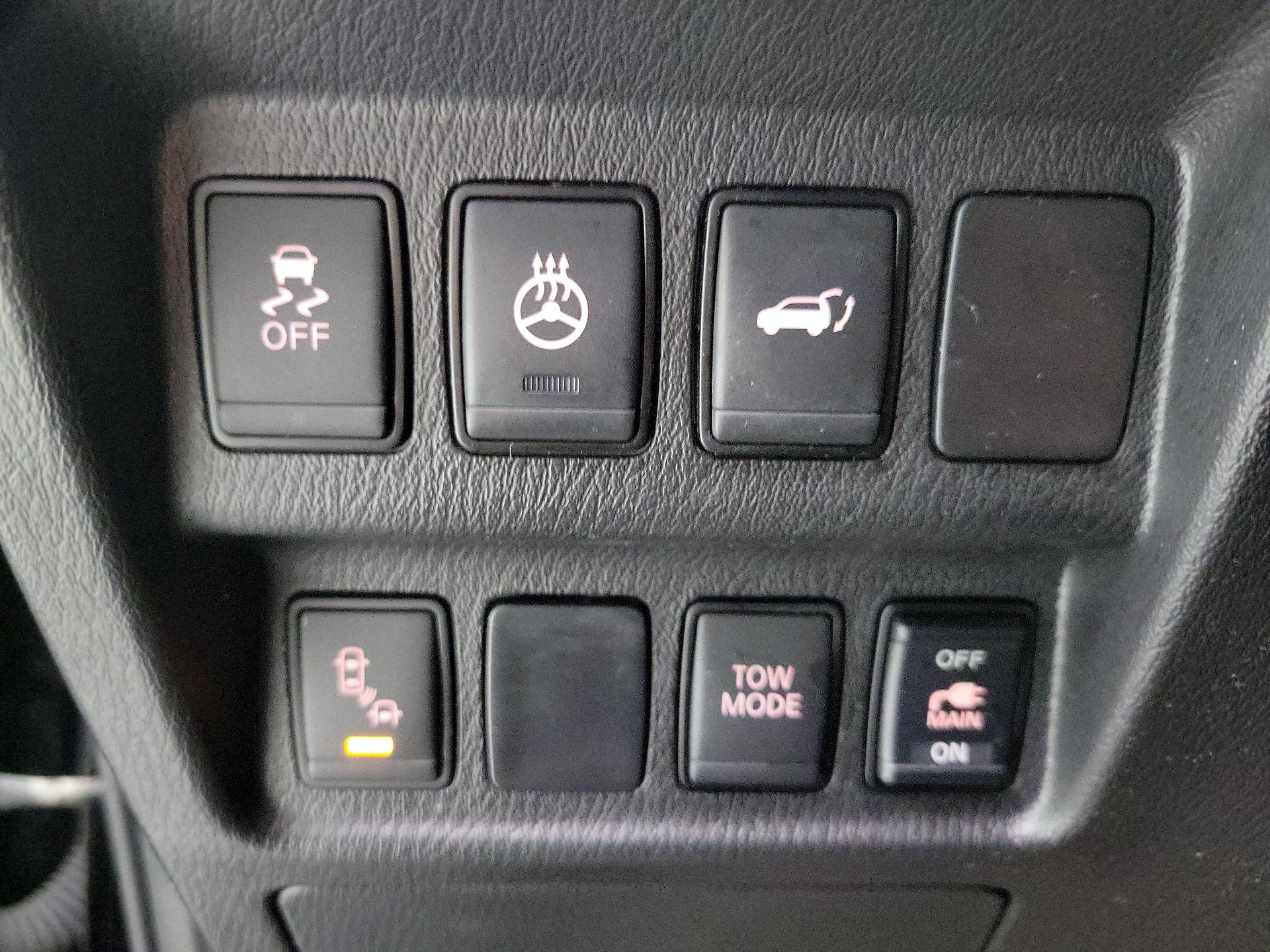 Thumbnail: 2018 Nissan Pathfinder - 13