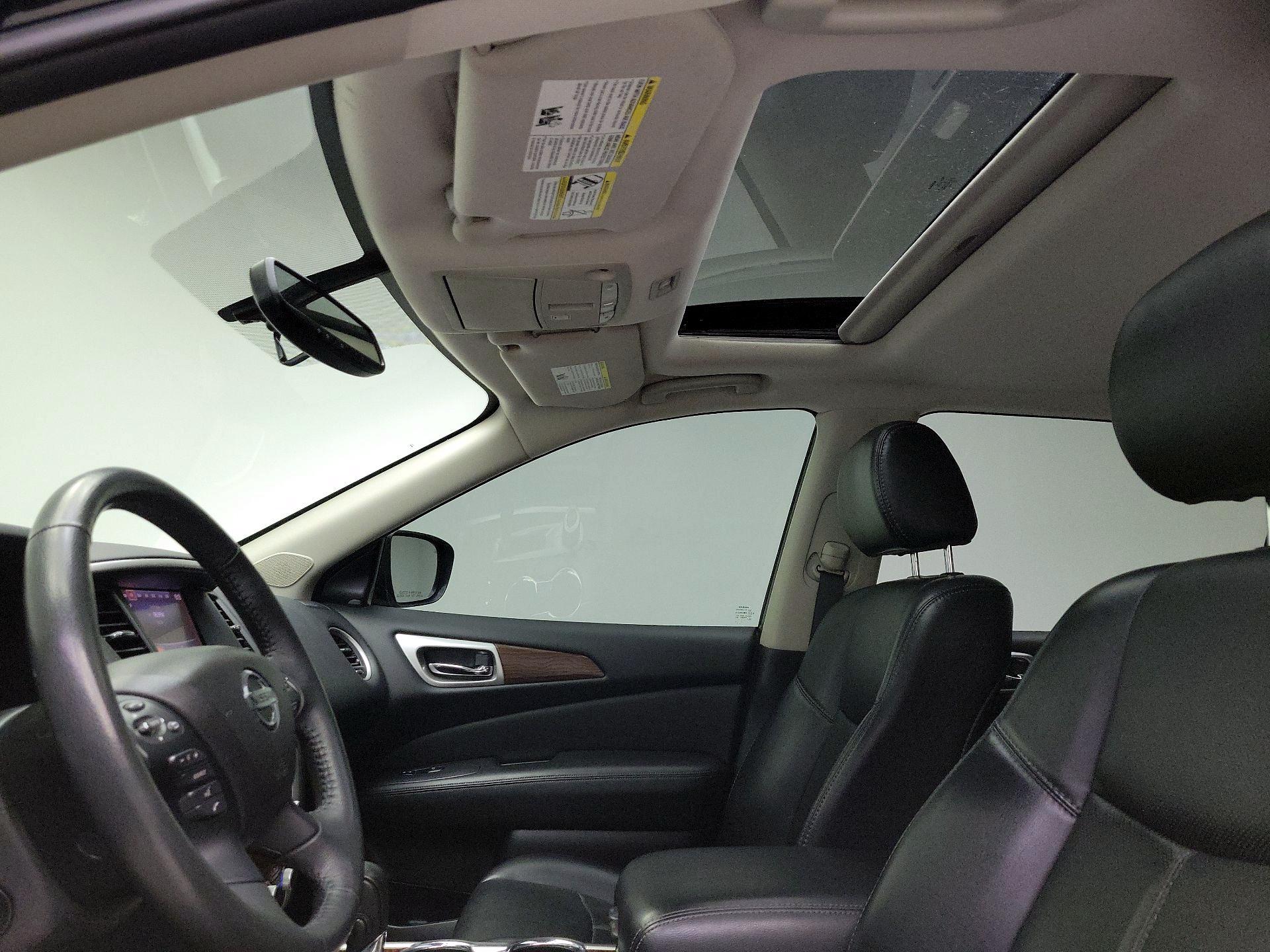 Thumbnail: 2018 Nissan Pathfinder - 19