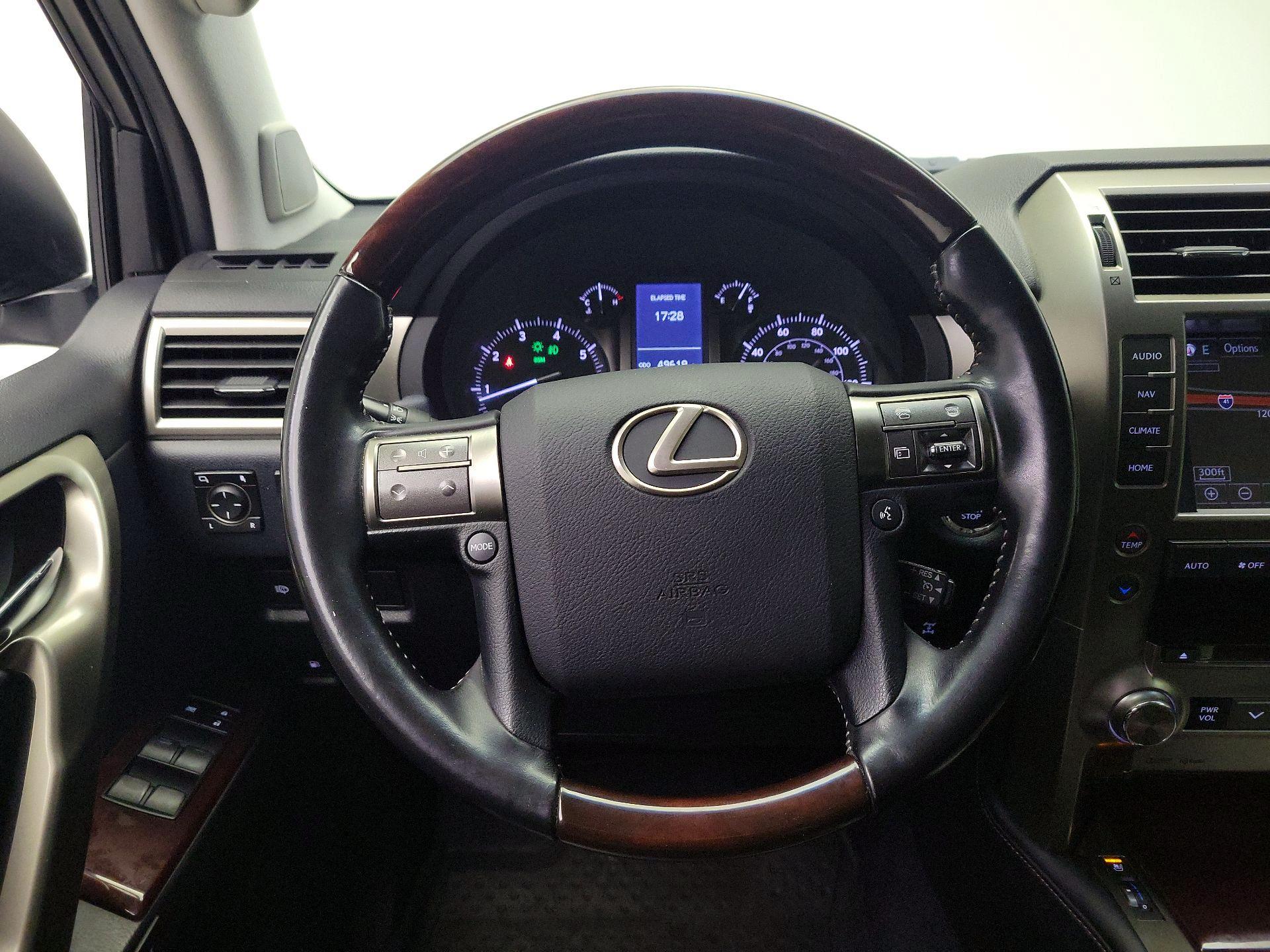 Thumbnail: 2019 Lexus GX - 10