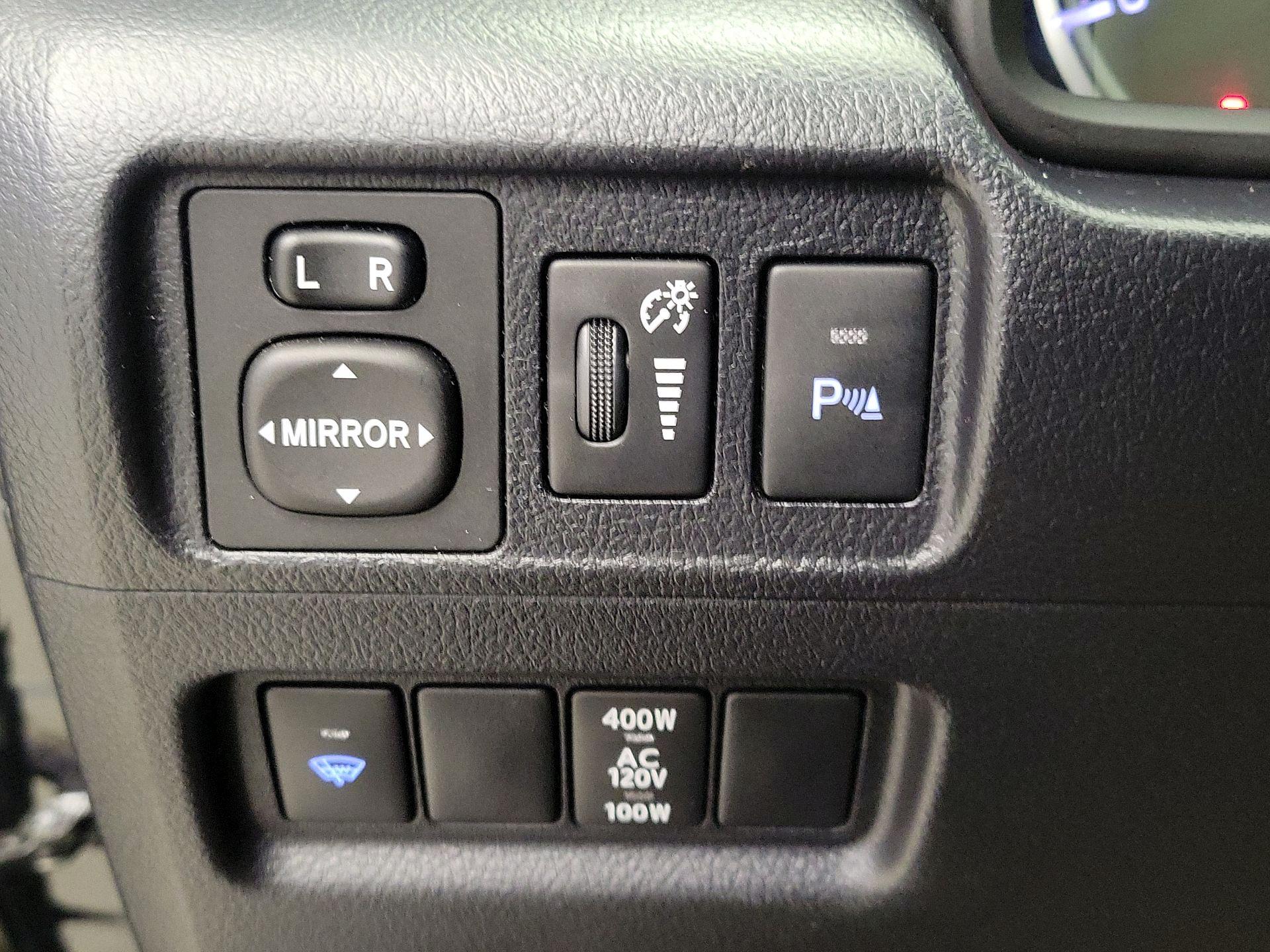Thumbnail: 2019 Toyota 4Runner - 13
