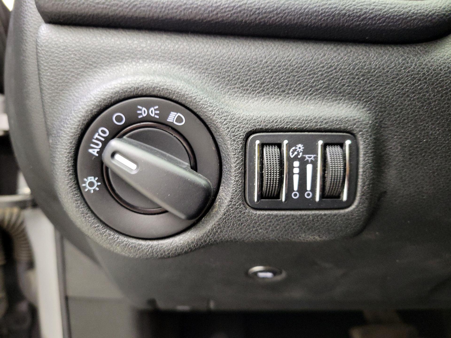Thumbnail: 2015 Dodge Dart - 13