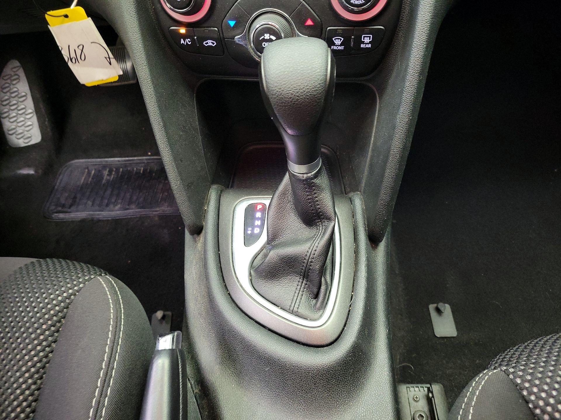 Thumbnail: 2015 Dodge Dart - 18