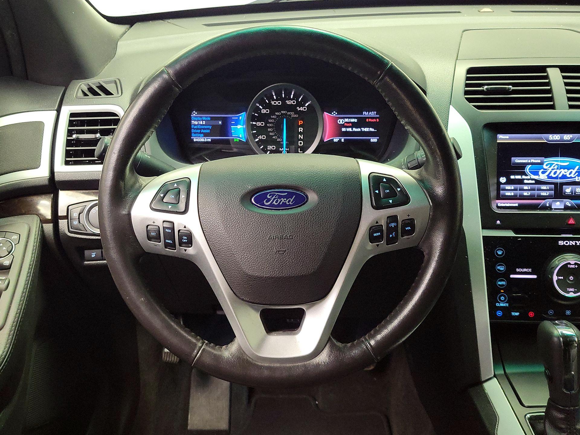 Thumbnail: 2014 Ford Explorer - 10