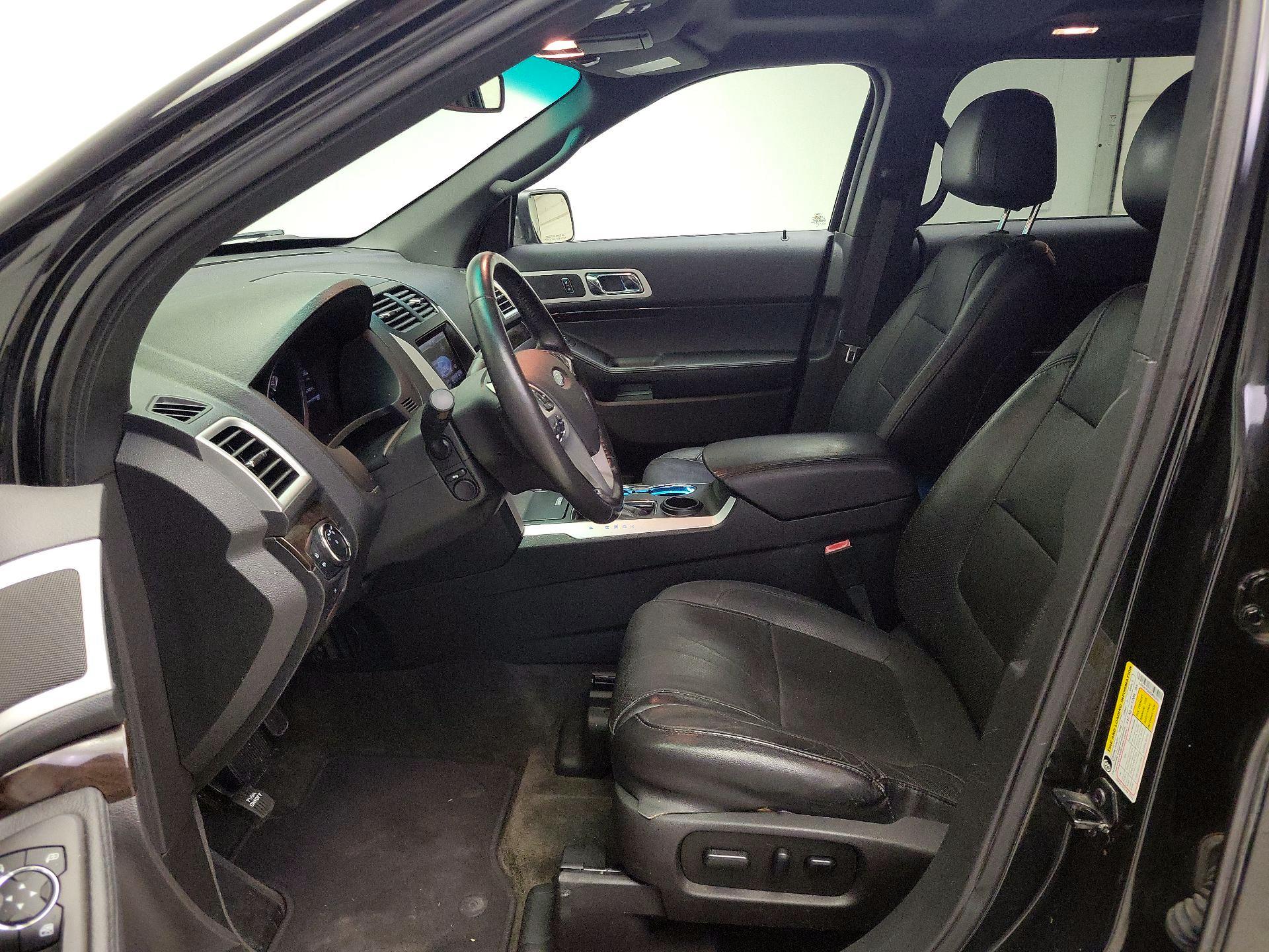 Thumbnail: 2014 Ford Explorer - 11