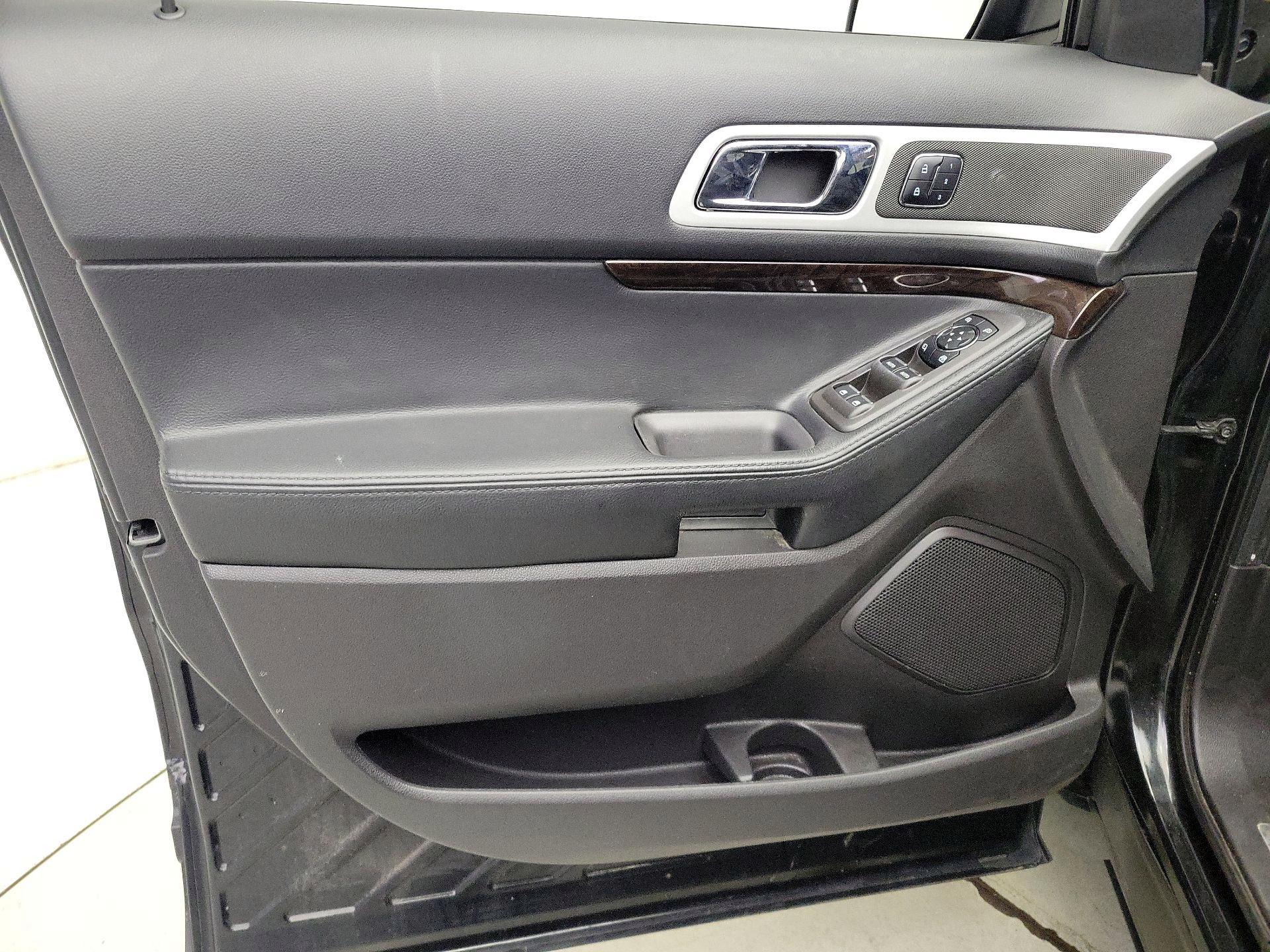 Thumbnail: 2014 Ford Explorer - 12