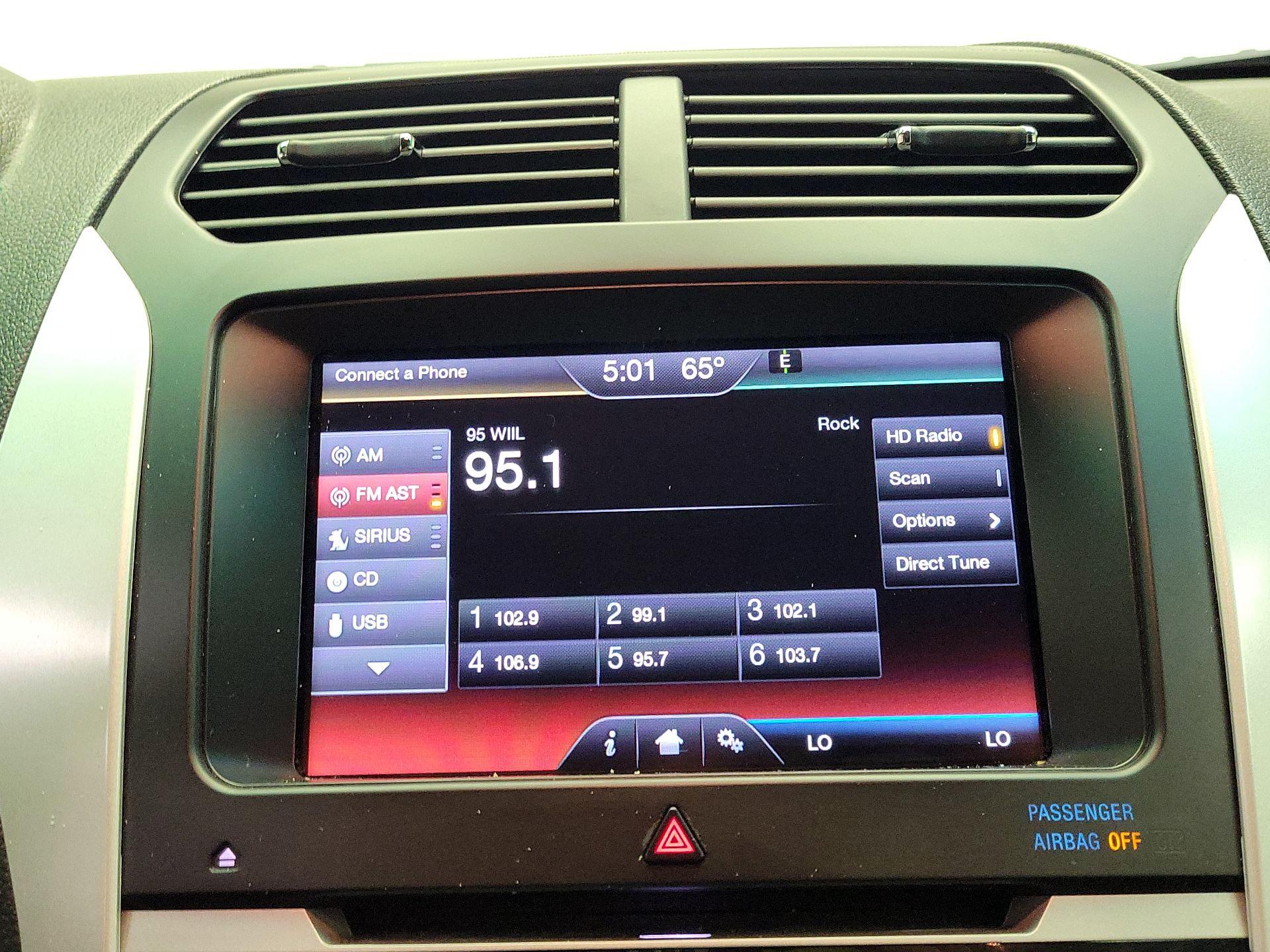 Thumbnail: 2014 Ford Explorer - 16