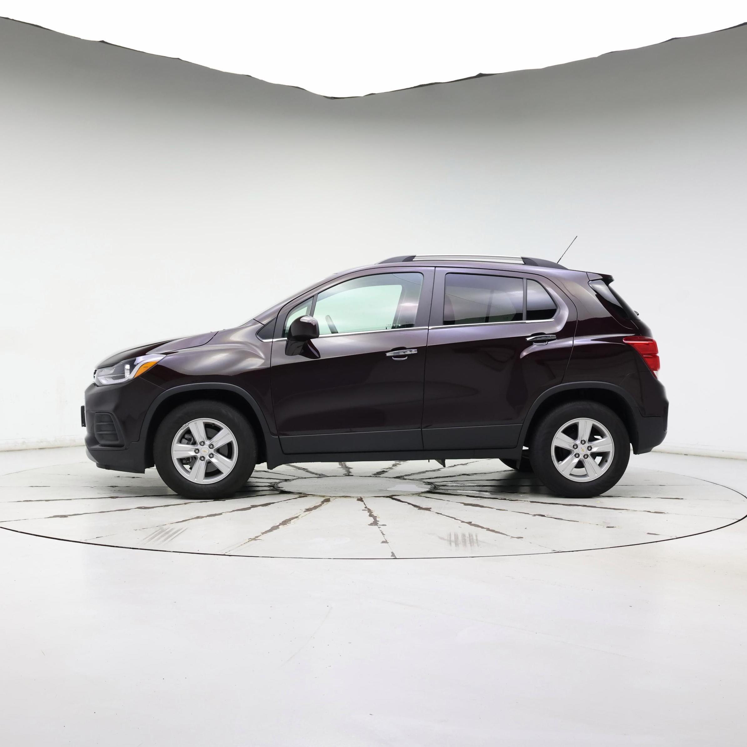 Thumbnail: 2020 Chevrolet Trax - 3