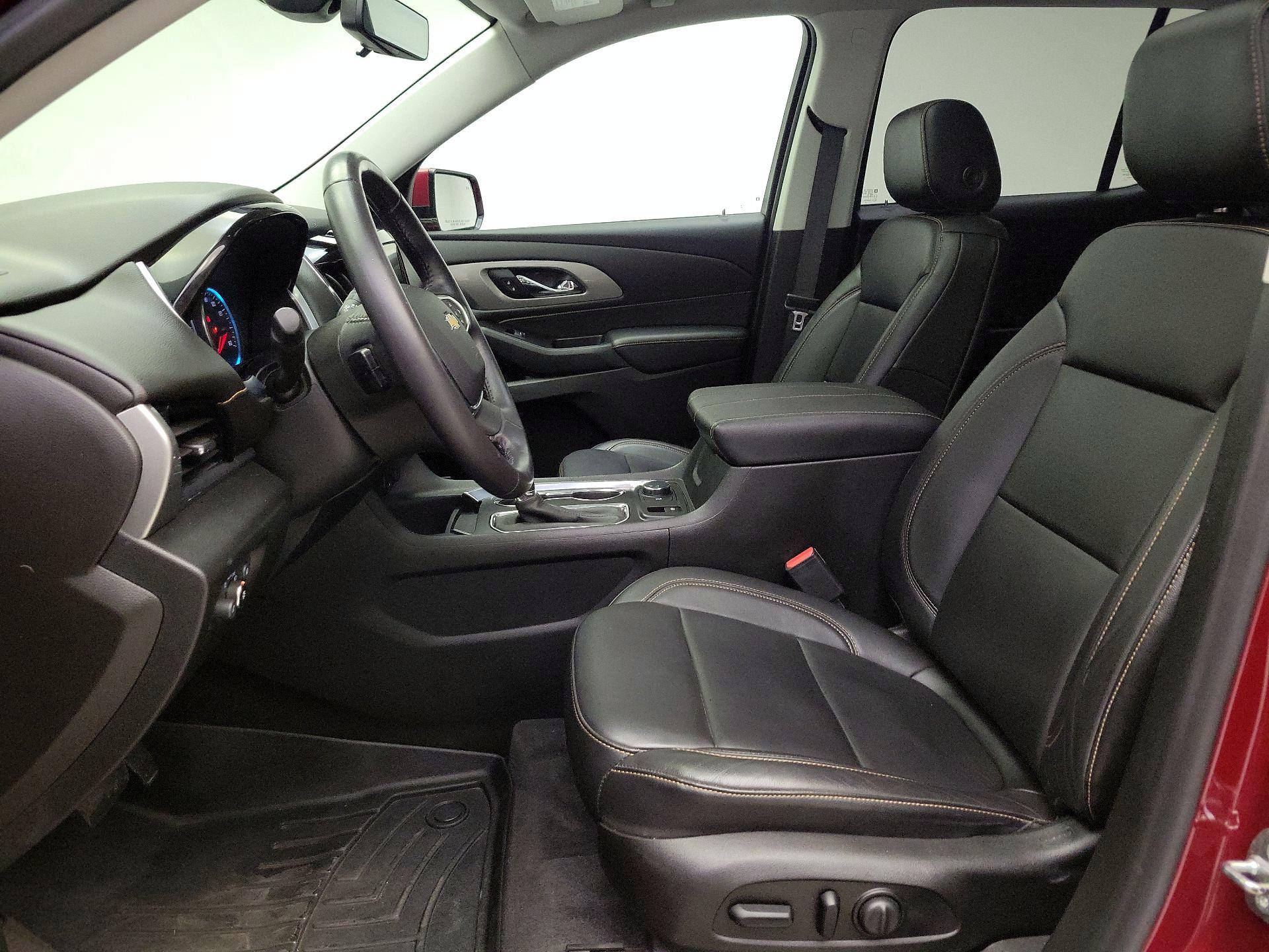 Thumbnail: 2018 Chevrolet Traverse - 11