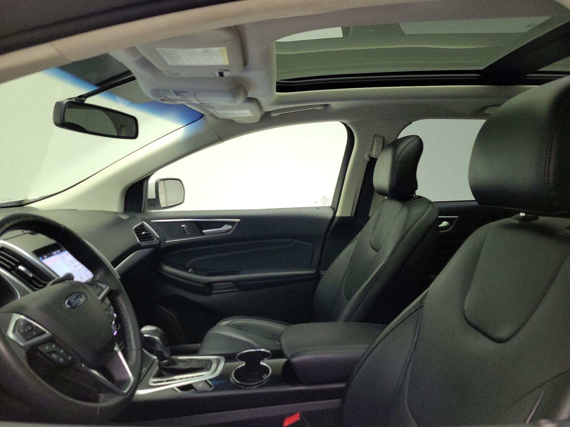 Thumbnail: 2017 Ford Edge - 20