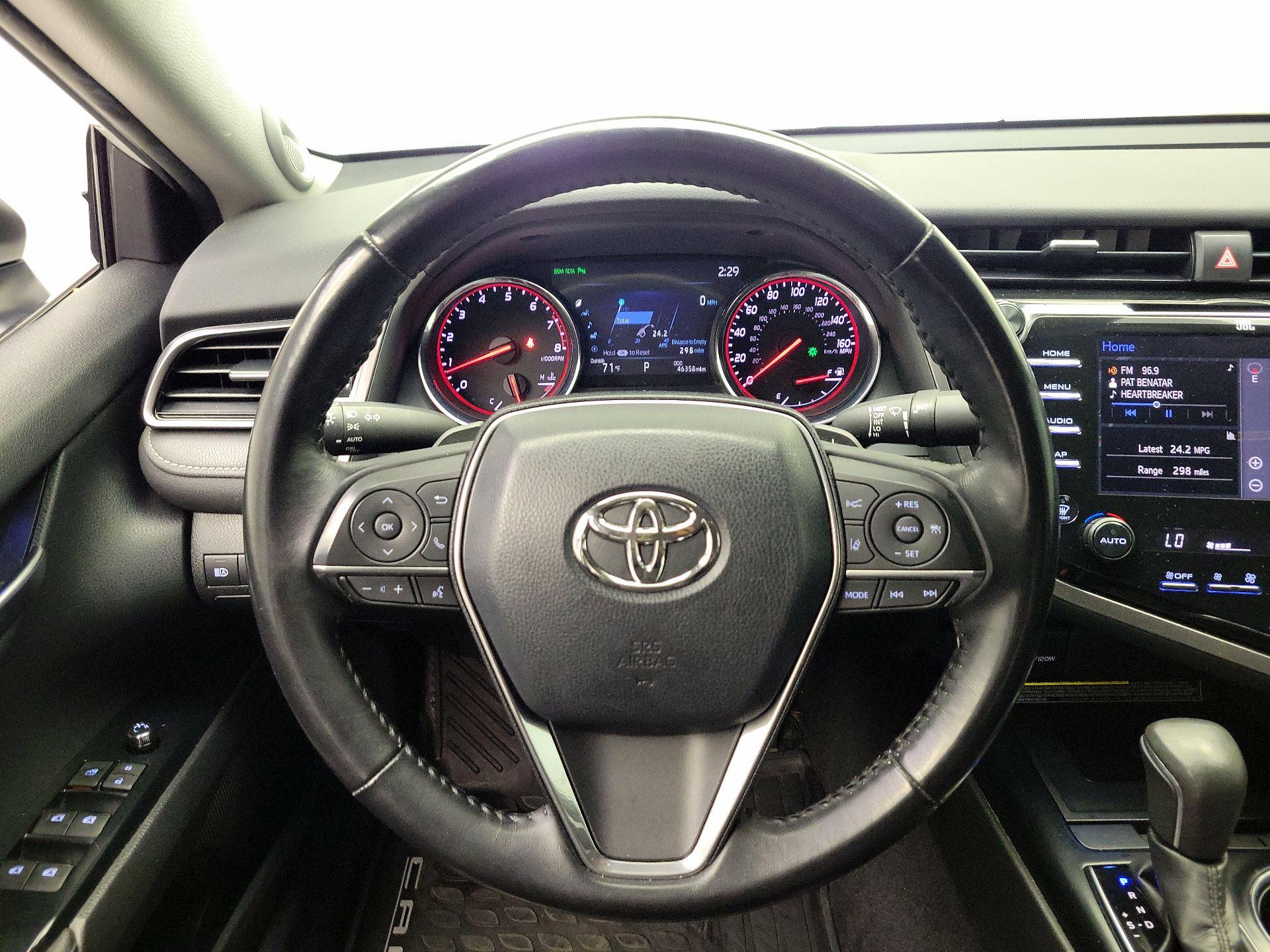 Thumbnail: 2019 Toyota Camry - 10