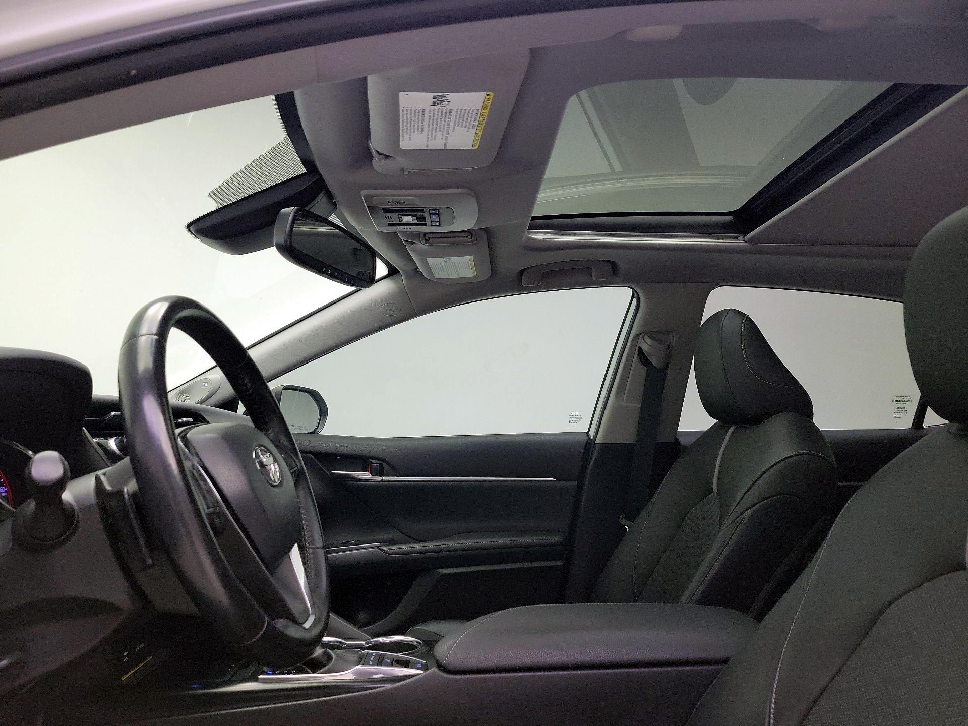 Thumbnail: 2019 Toyota Camry - 19