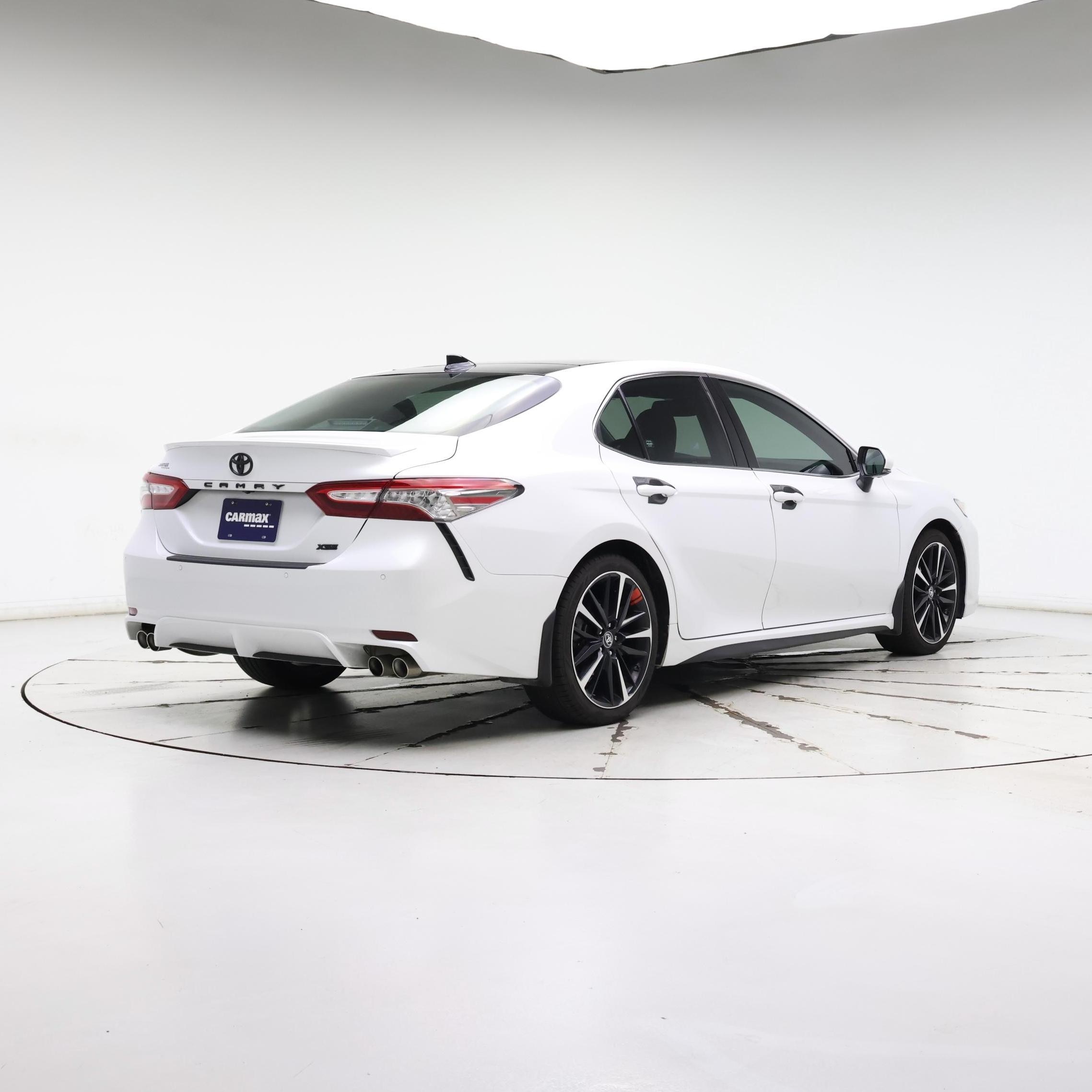 Thumbnail: 2019 Toyota Camry - 8