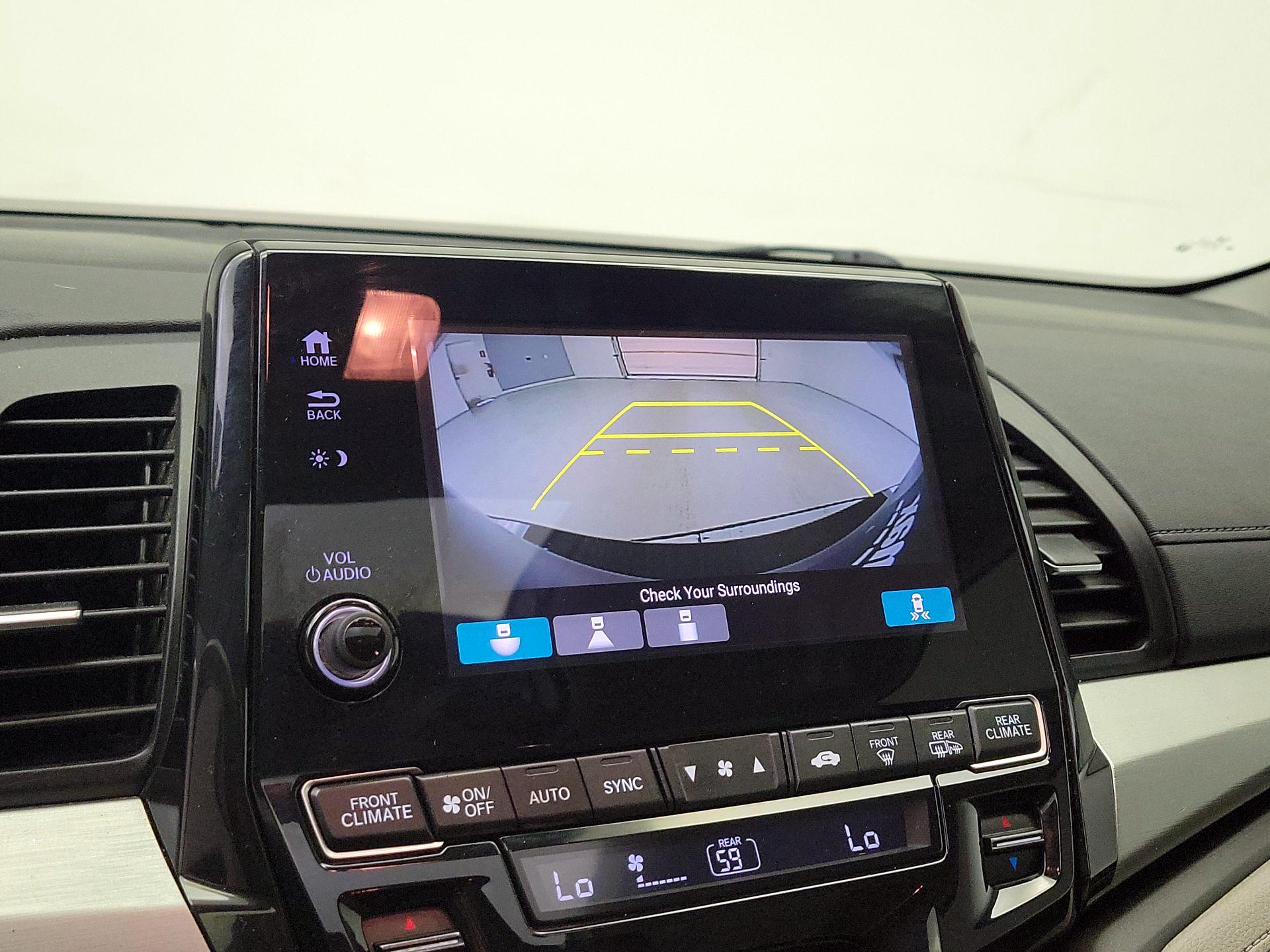 Thumbnail: 2019 Honda Odyssey - 14