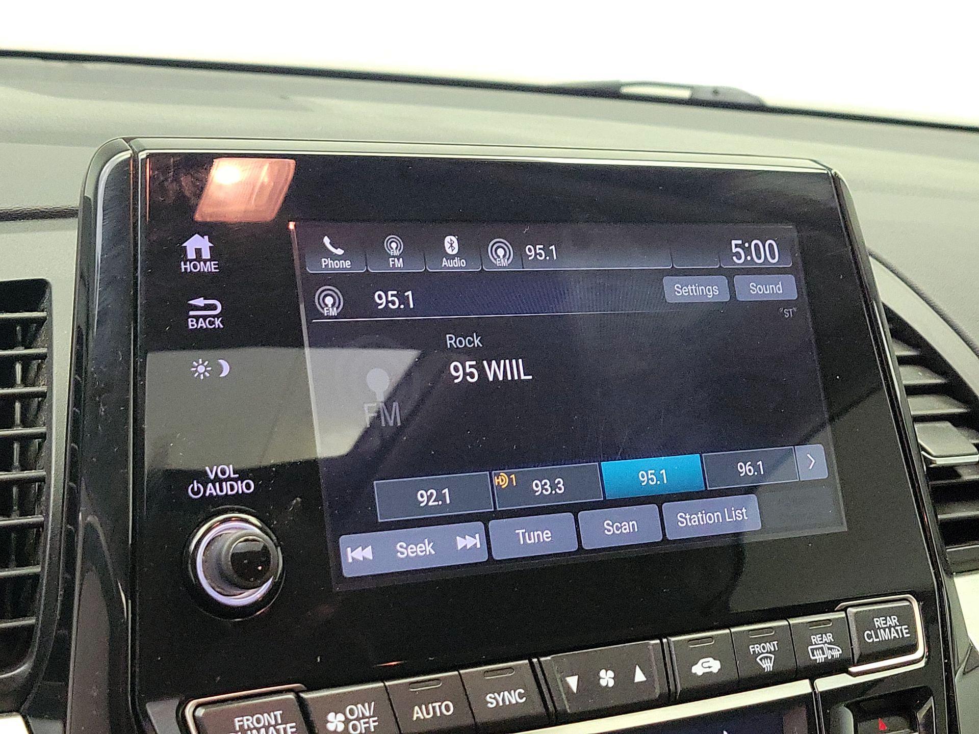 Thumbnail: 2019 Honda Odyssey - 15