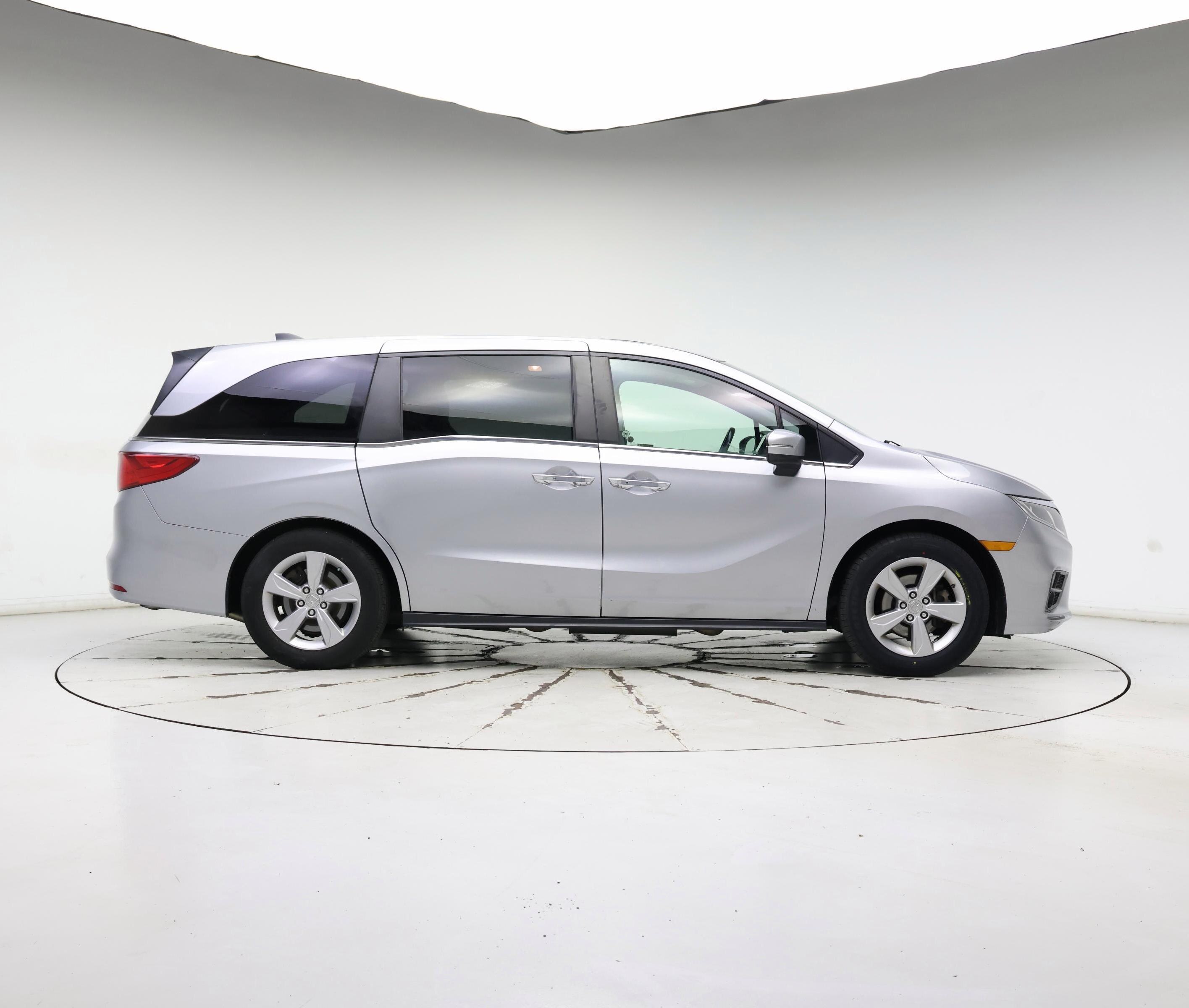 Thumbnail: 2019 Honda Odyssey - 7