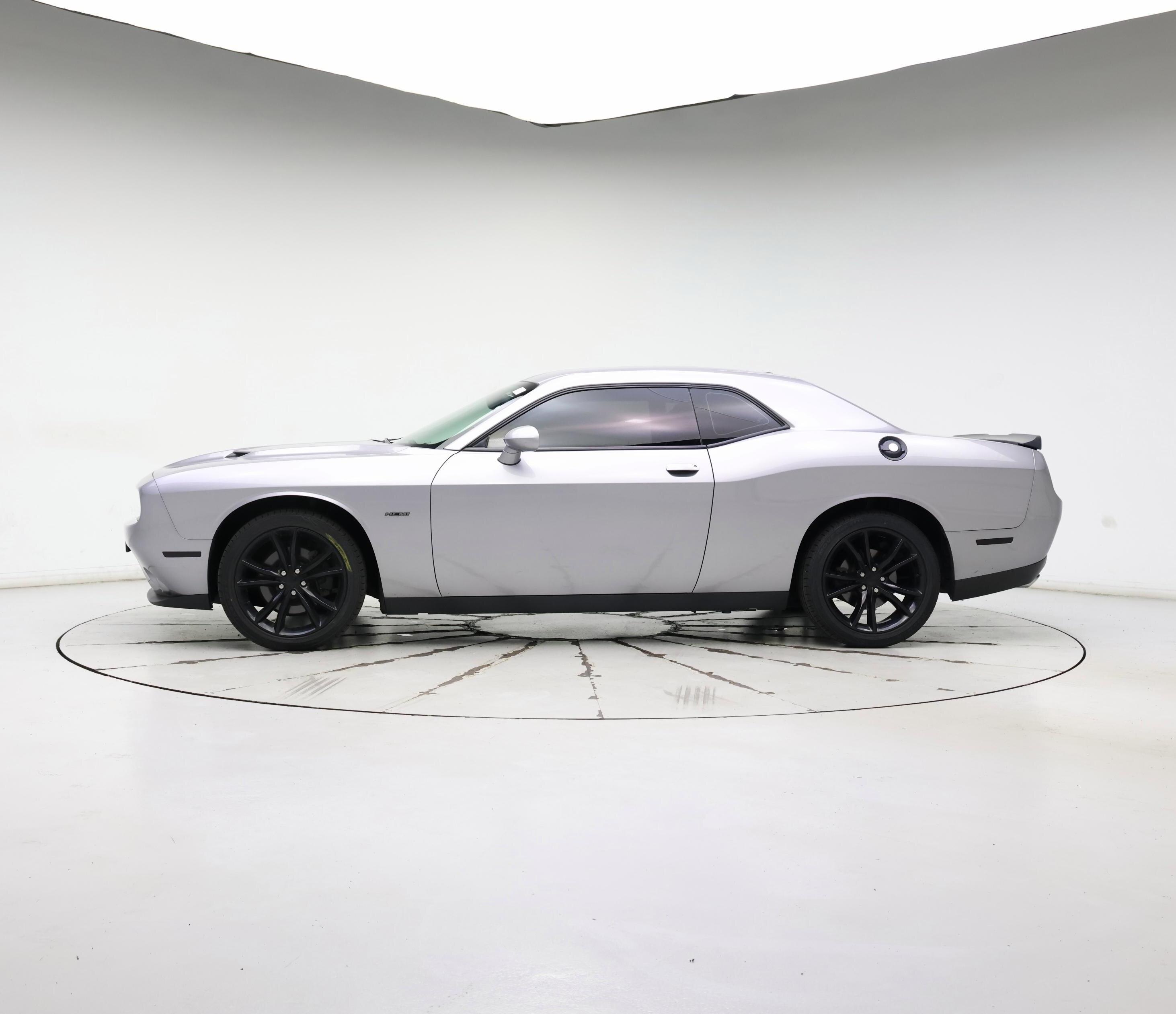 Thumbnail: 2016 Dodge Challenger - 3