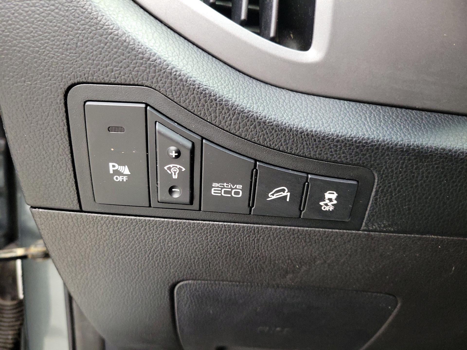 Thumbnail: 2015 Kia Sportage - 13