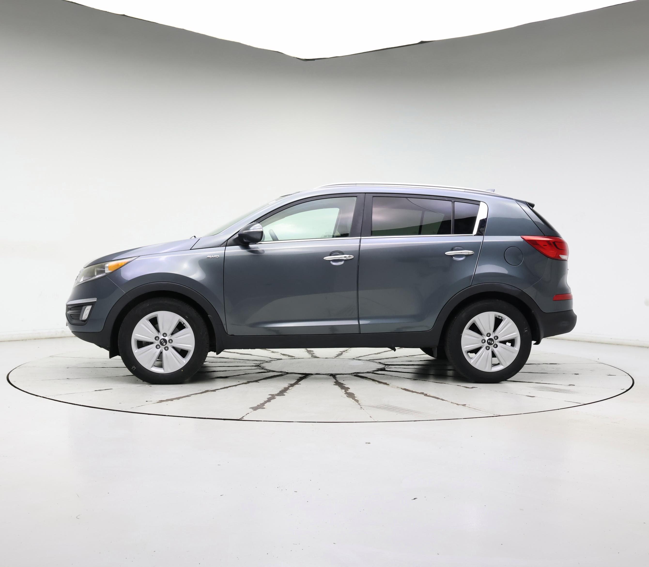 Thumbnail: 2015 Kia Sportage - 3
