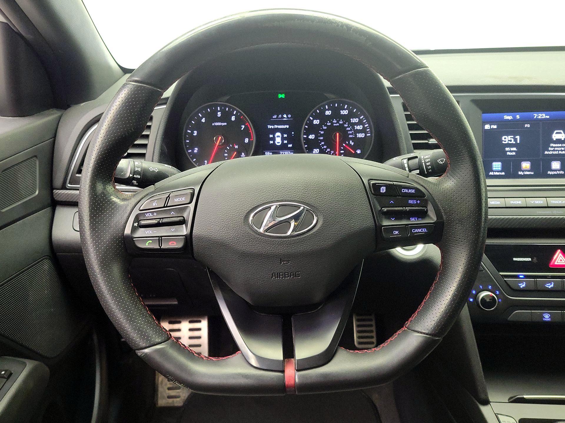 Thumbnail: 2018 Hyundai Elantra - 10