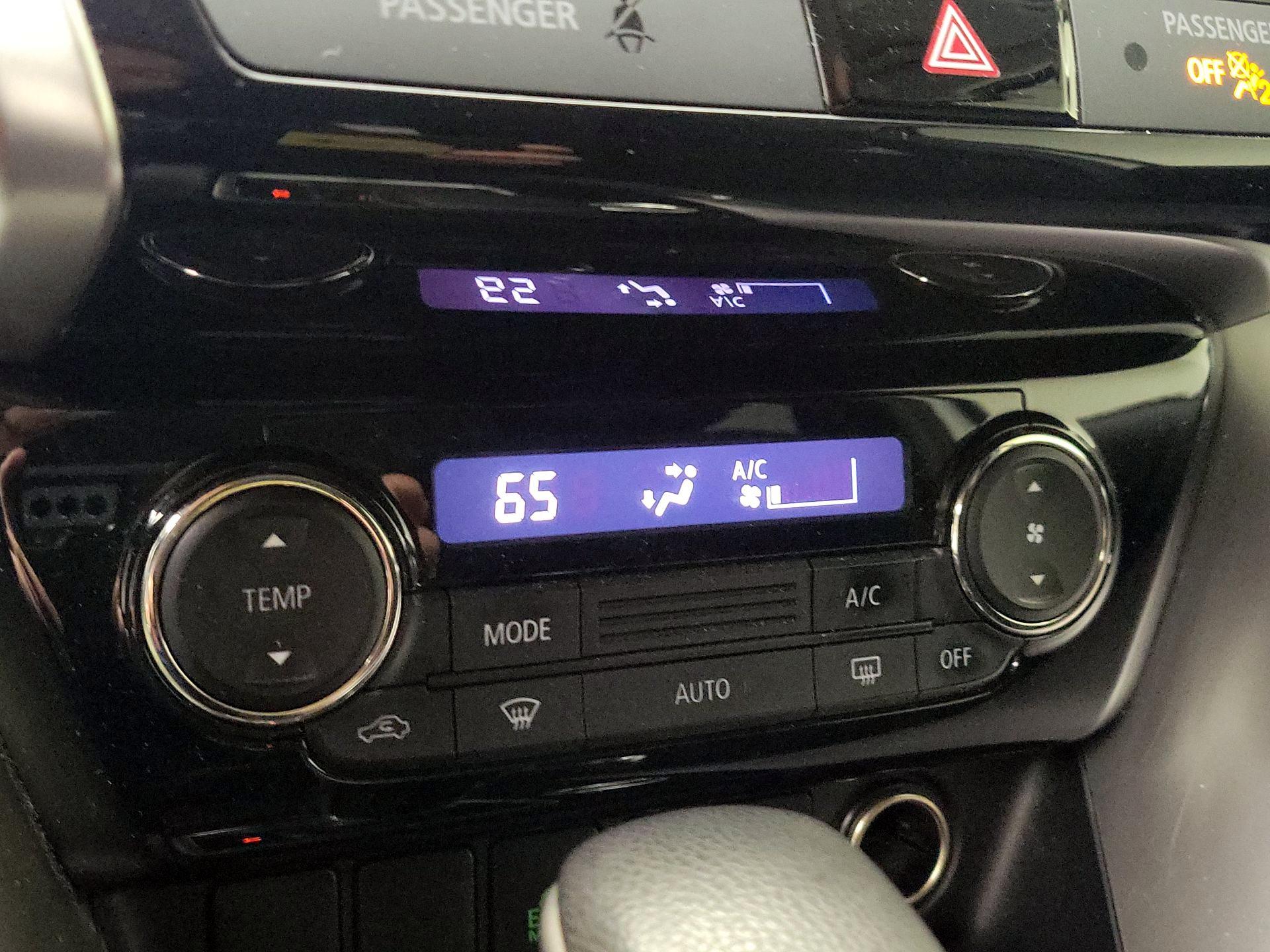 Thumbnail: 2019 Mitsubishi Eclipse Cross - 16