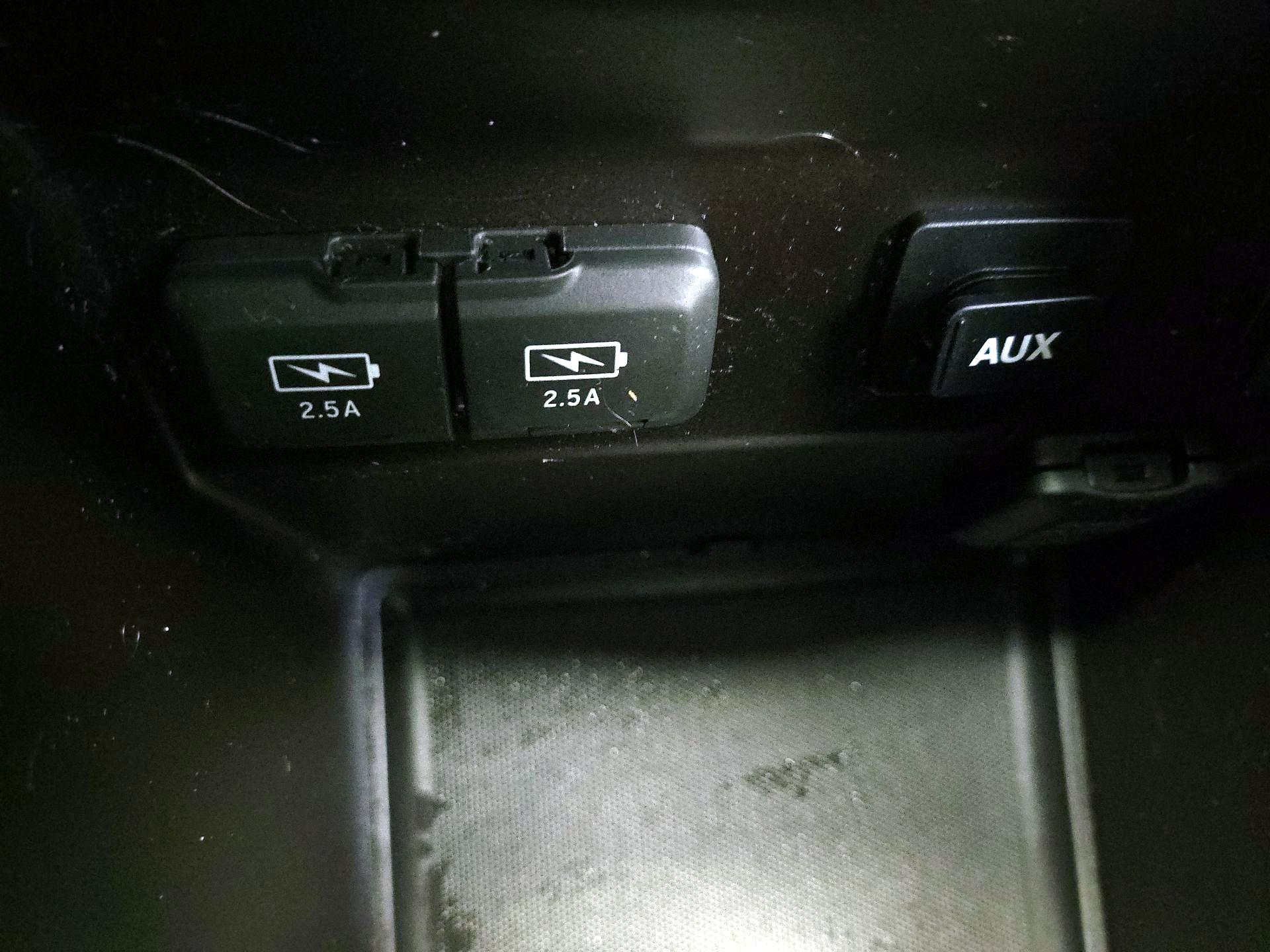 Thumbnail: 2019 Acura MDX - 19