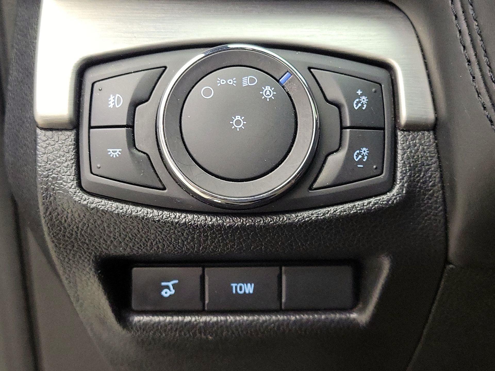Thumbnail: 2019 Ford Explorer - 13