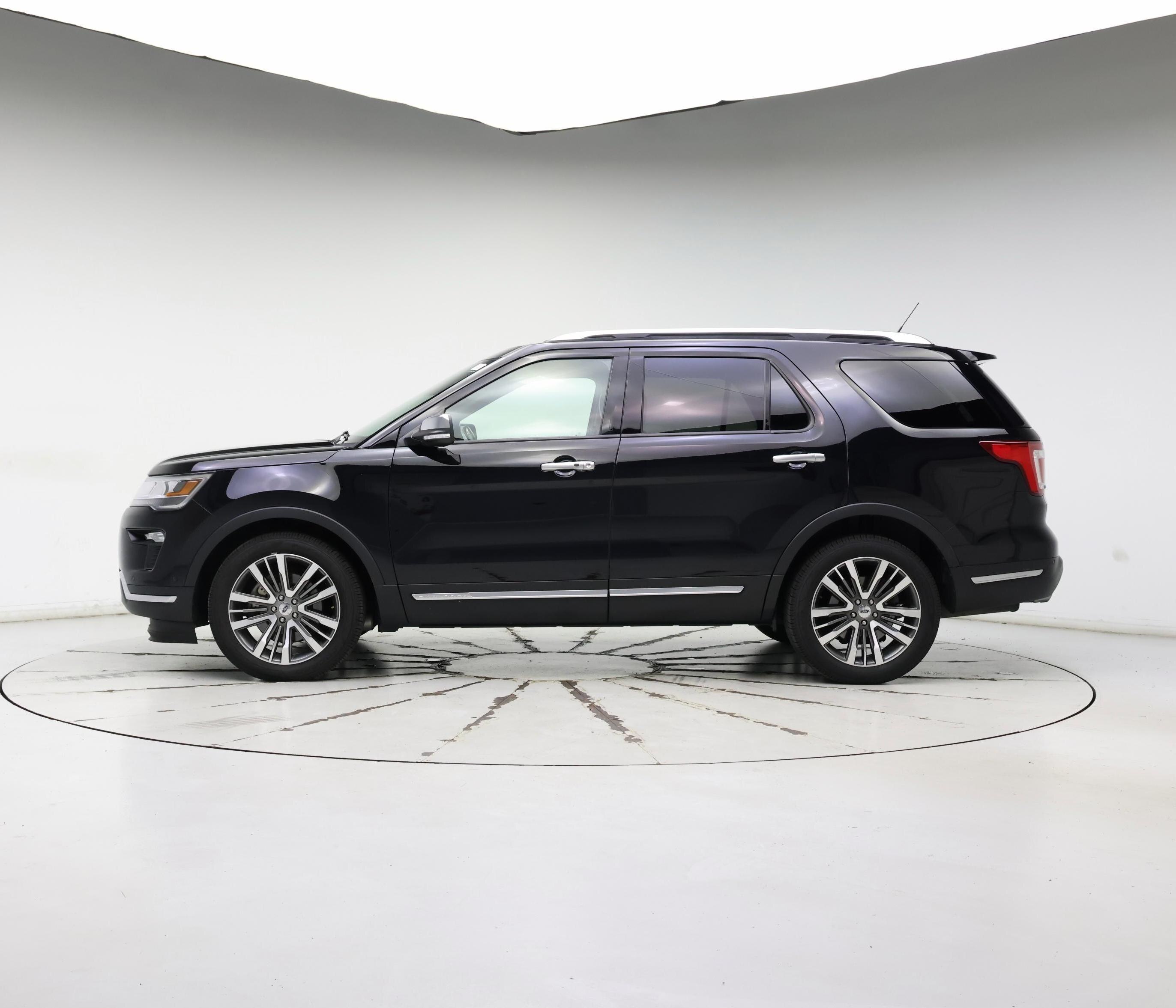 Thumbnail: 2019 Ford Explorer - 3