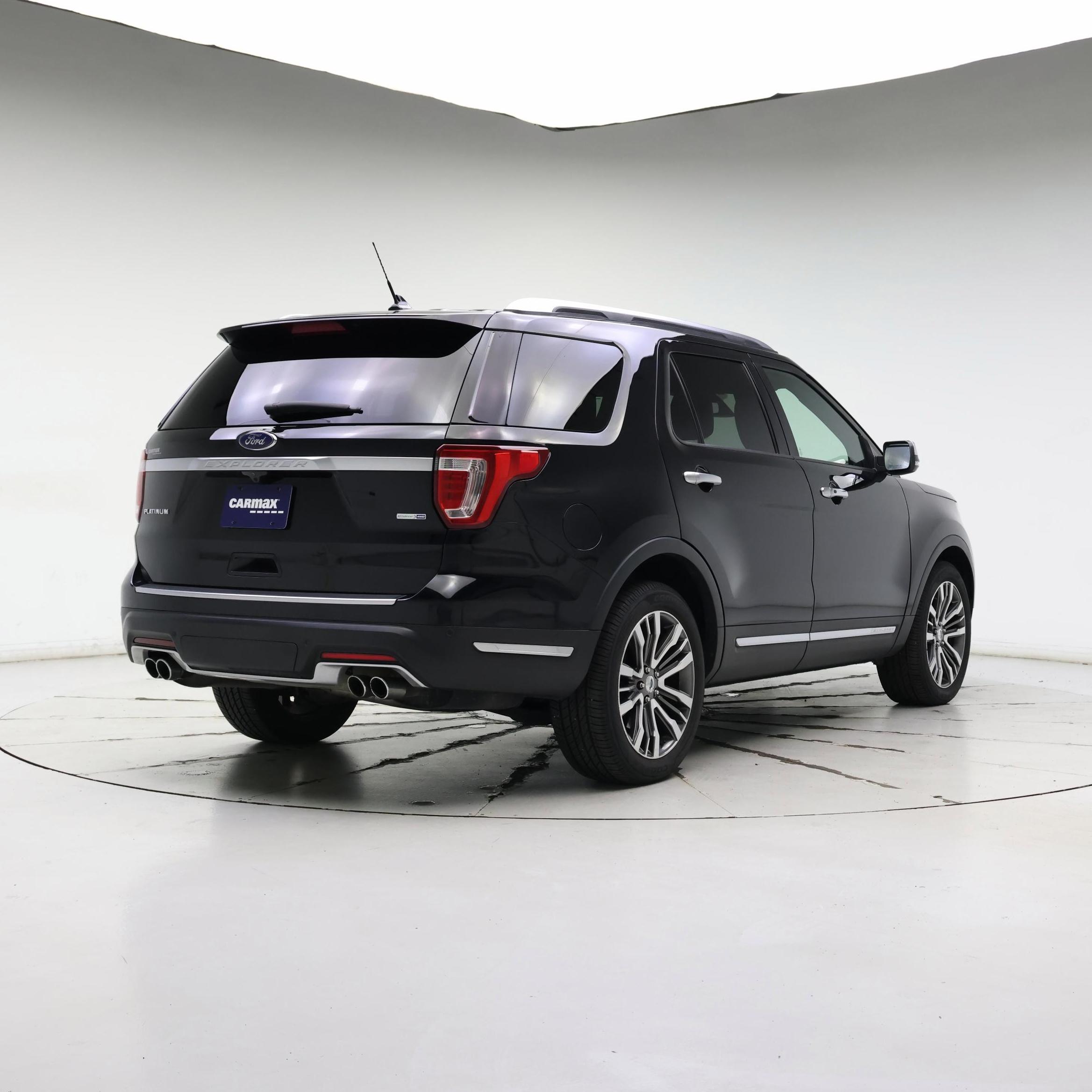 Thumbnail: 2019 Ford Explorer - 8