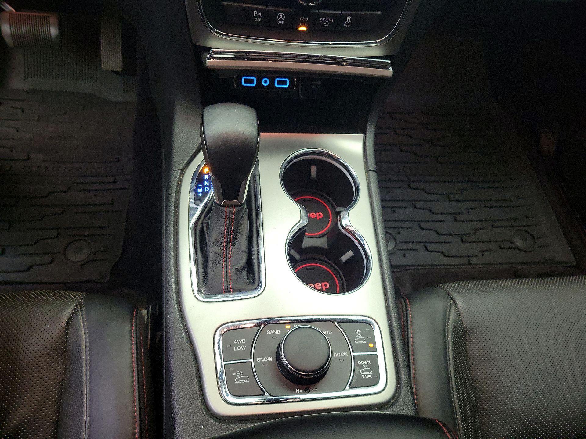 Thumbnail: 2018 Jeep Grand Cherokee - 18