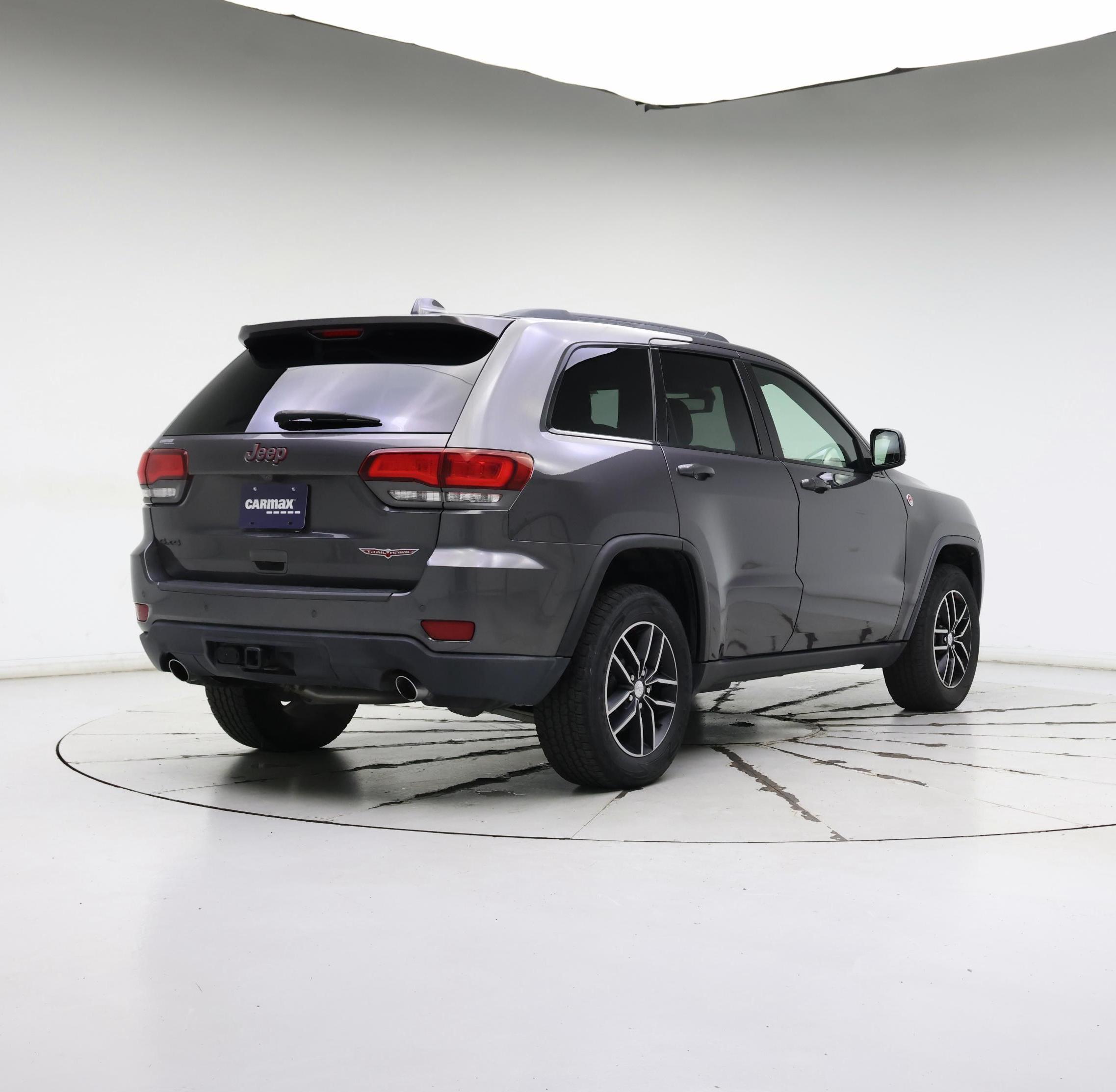 Thumbnail: 2018 Jeep Grand Cherokee - 8