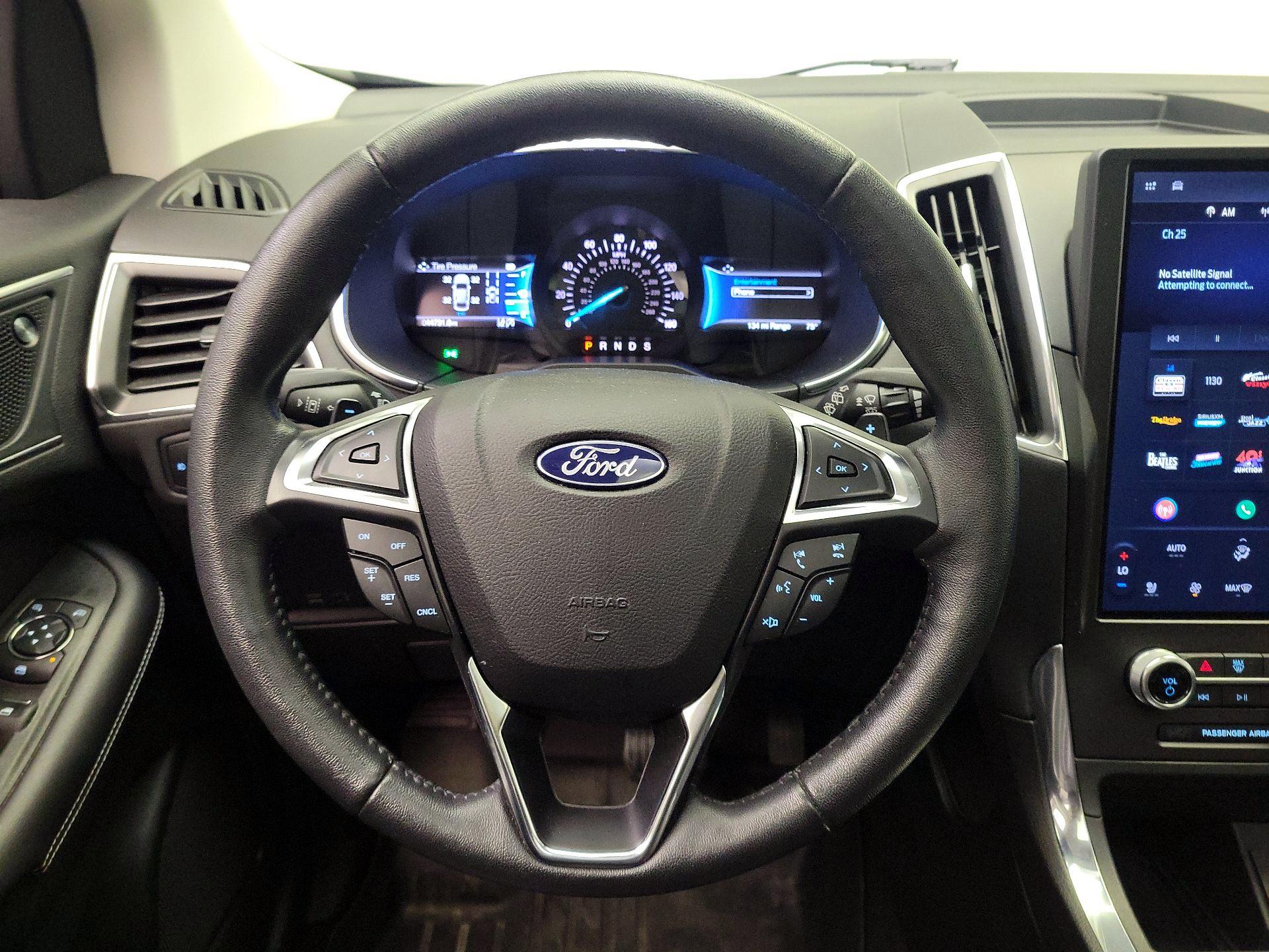 Thumbnail: 2021 Ford Edge - 10