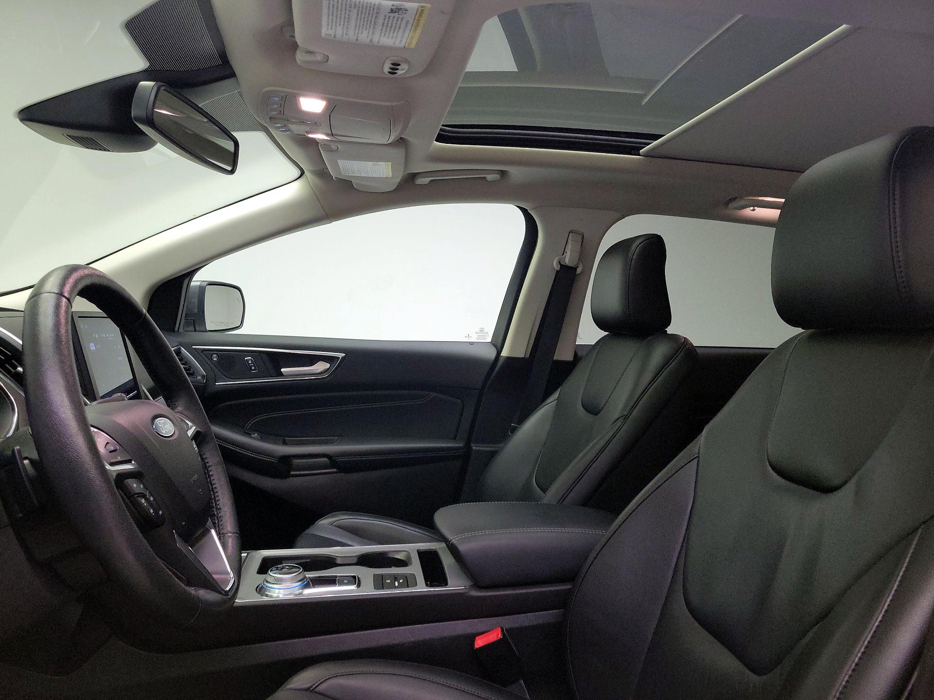Thumbnail: 2021 Ford Edge - 18