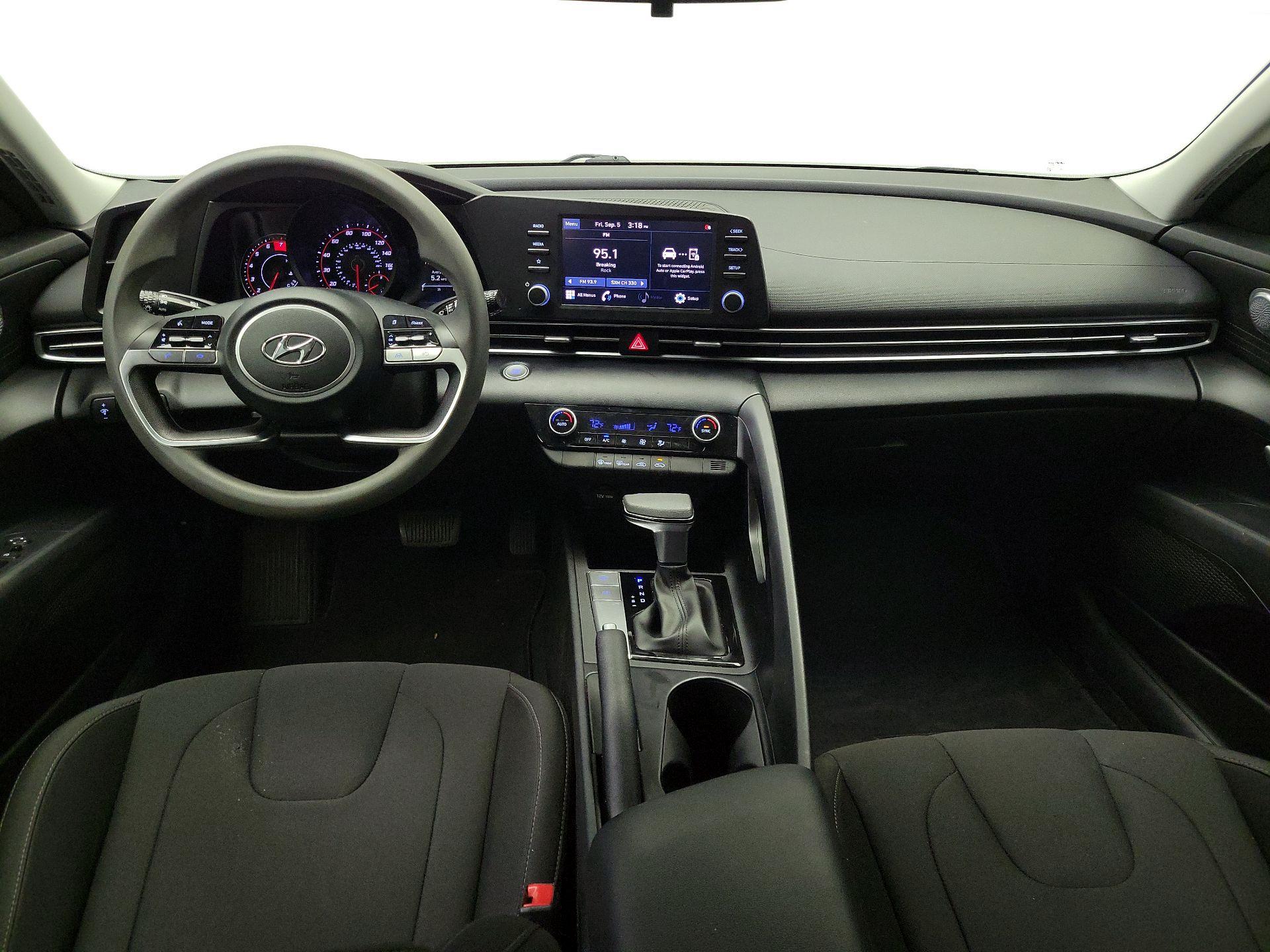 Thumbnail: 2022 Hyundai Elantra - 9