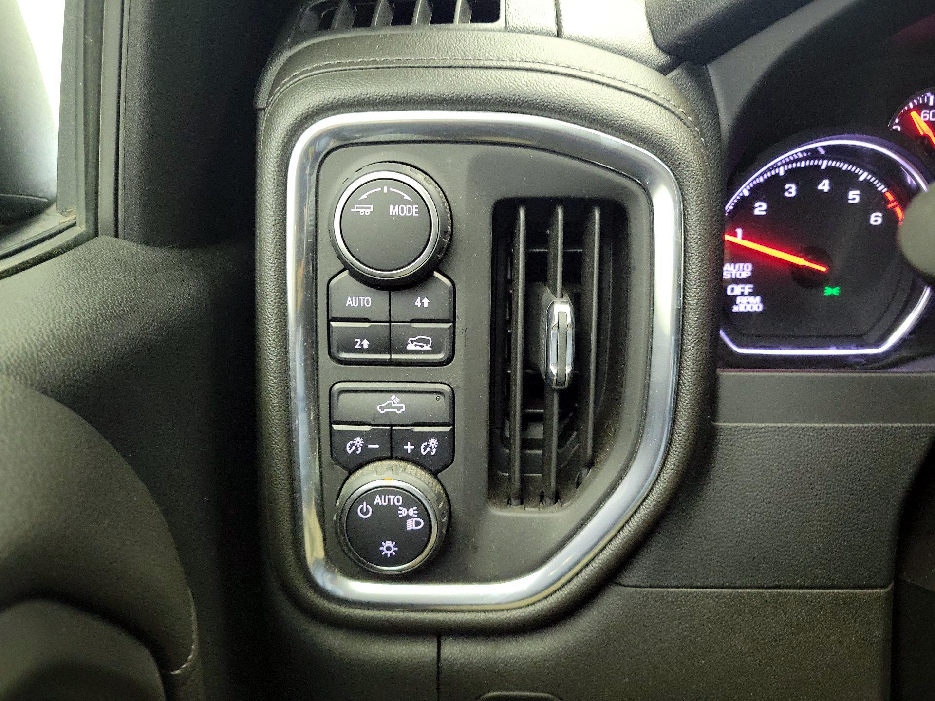 Thumbnail: 2022 Chevrolet Silverado 1500 - 13