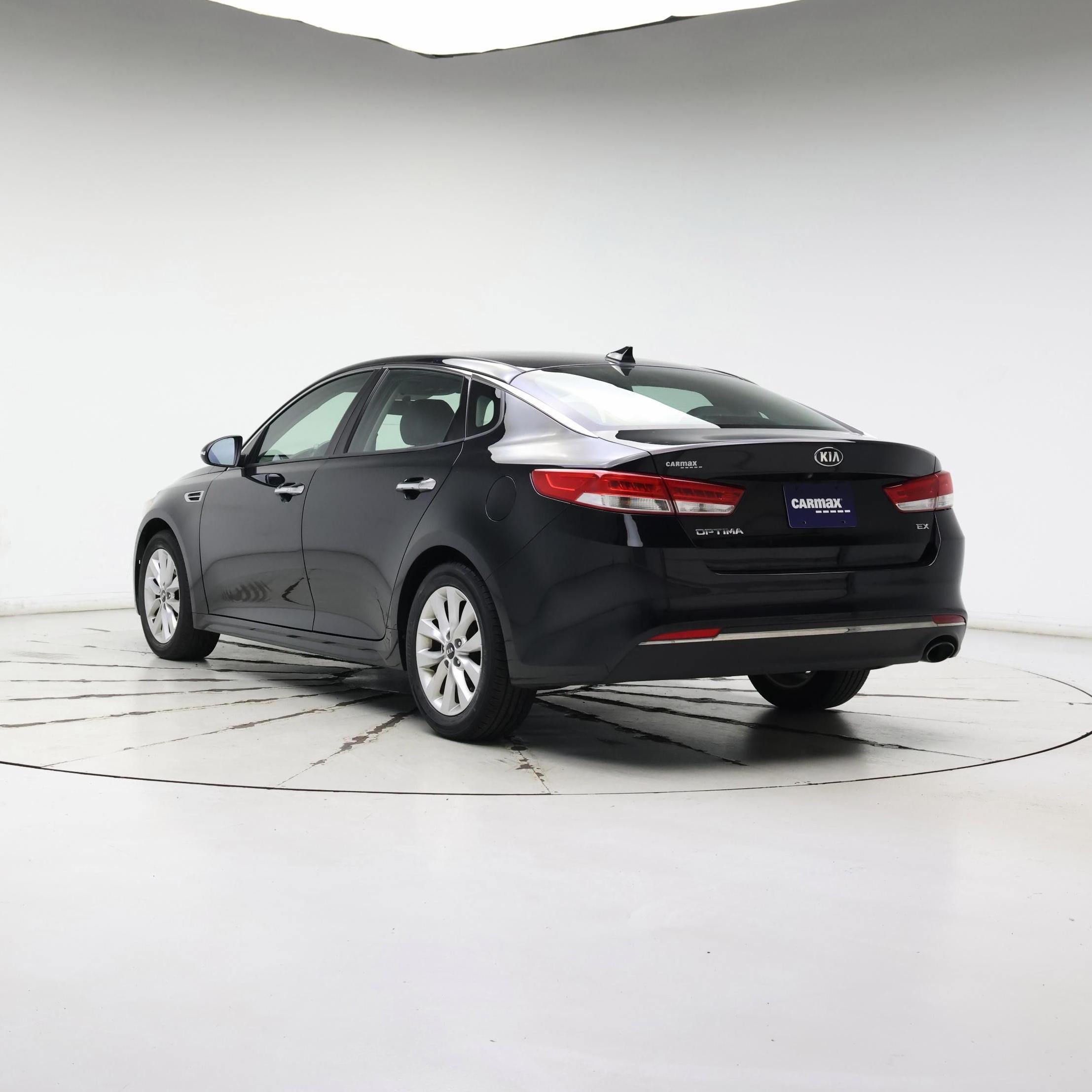 Thumbnail: 2017 Kia Optima - 2