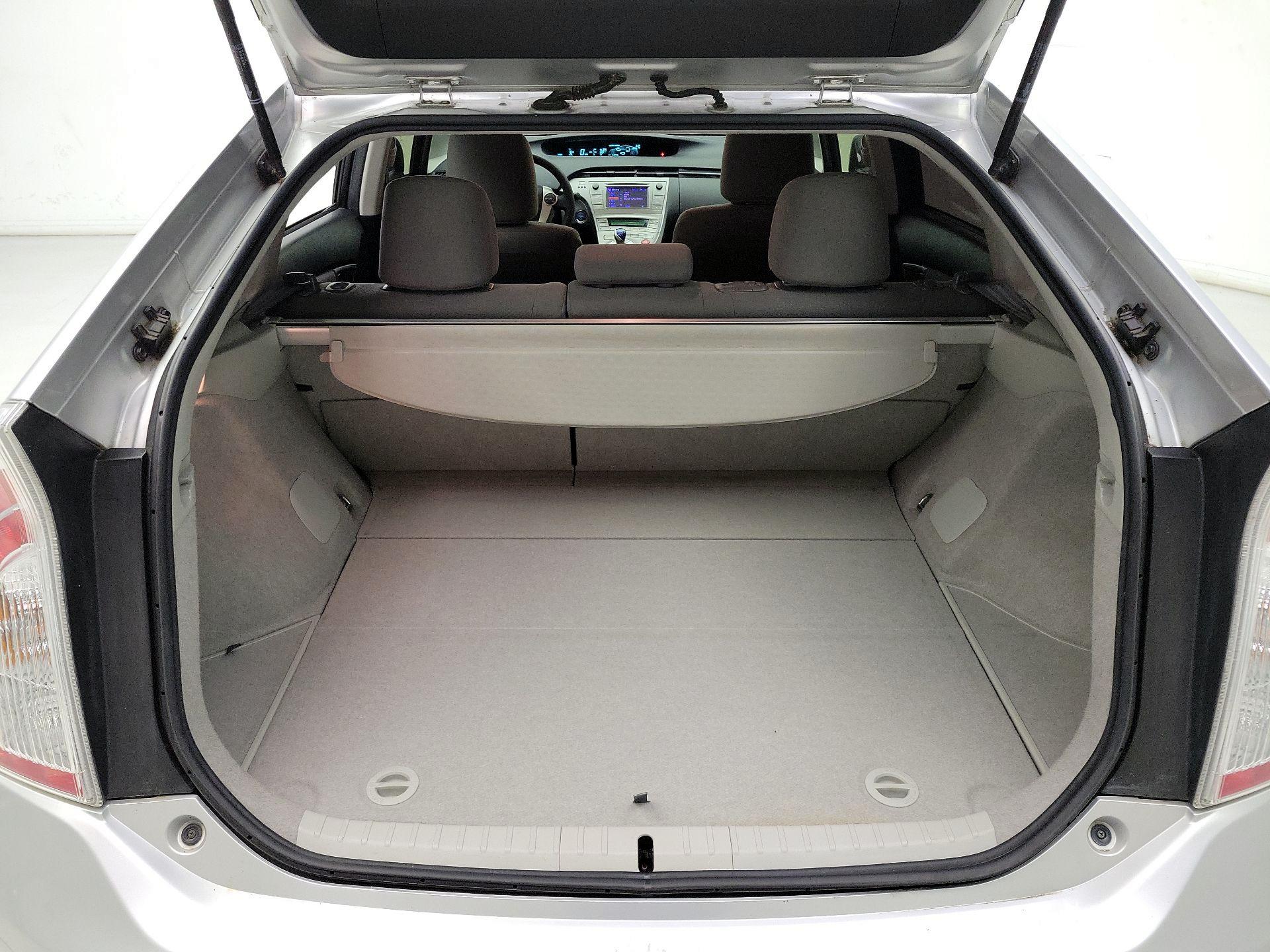 Thumbnail: 2014 Toyota Prius - 19