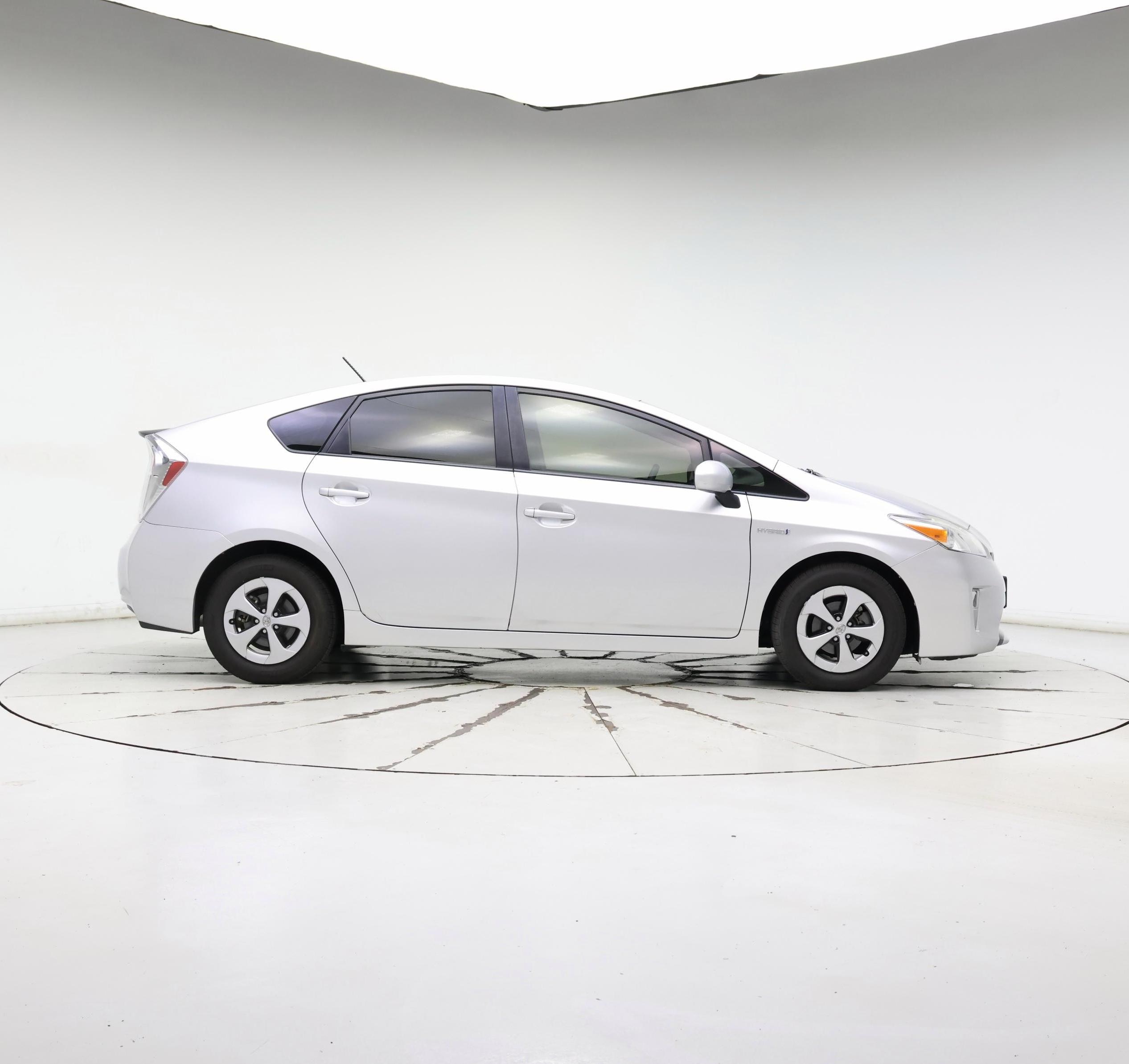 Thumbnail: 2014 Toyota Prius - 7