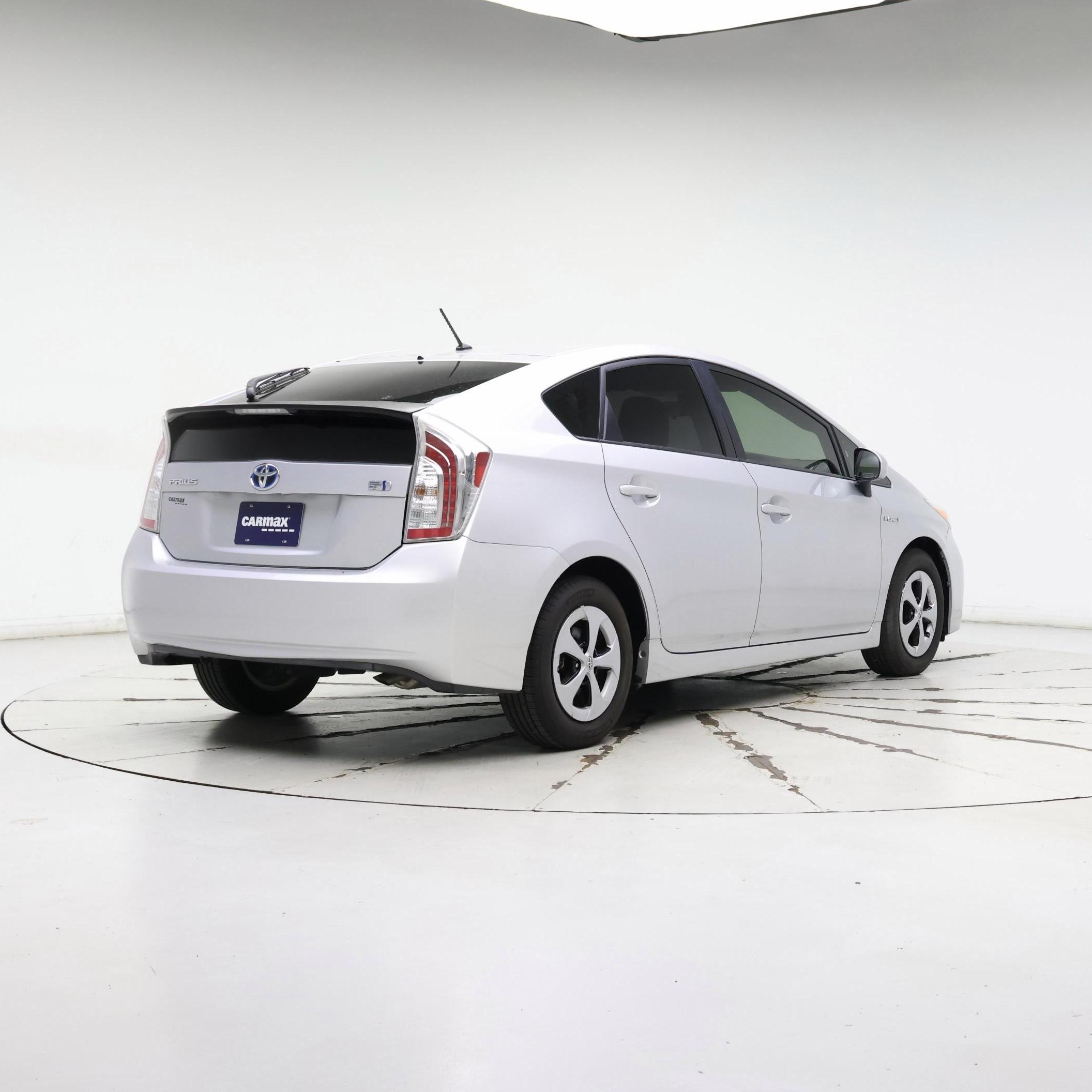 Thumbnail: 2014 Toyota Prius - 8