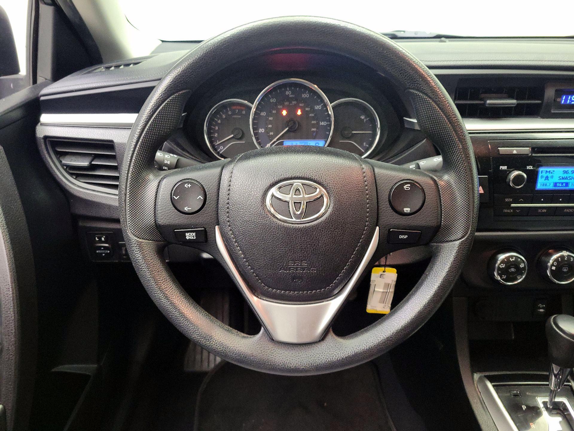 Thumbnail: 2015 Toyota Corolla - 10