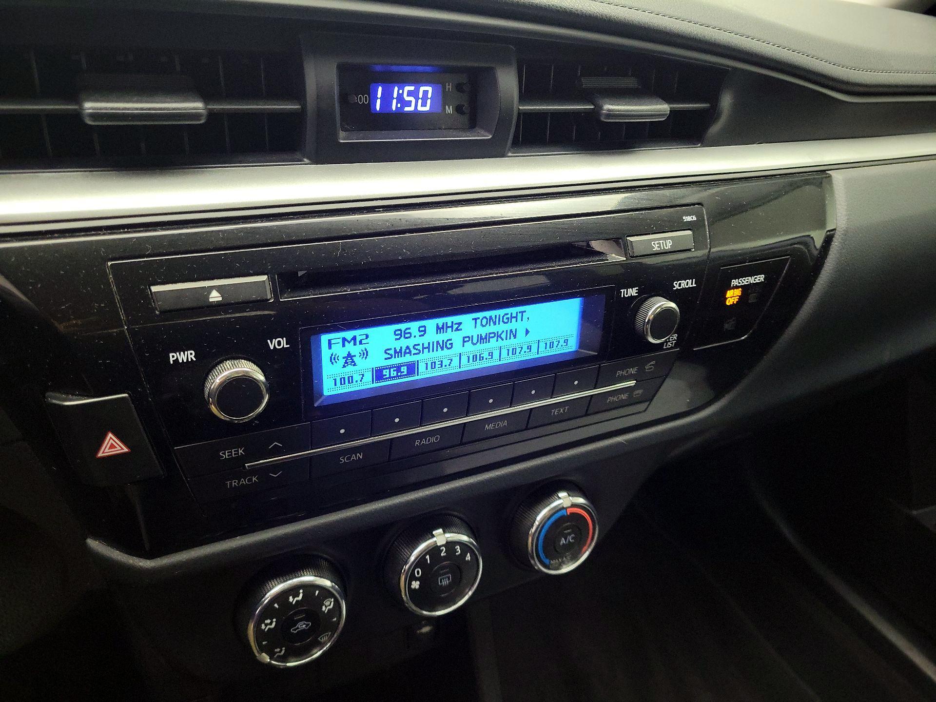 Thumbnail: 2015 Toyota Corolla - 14