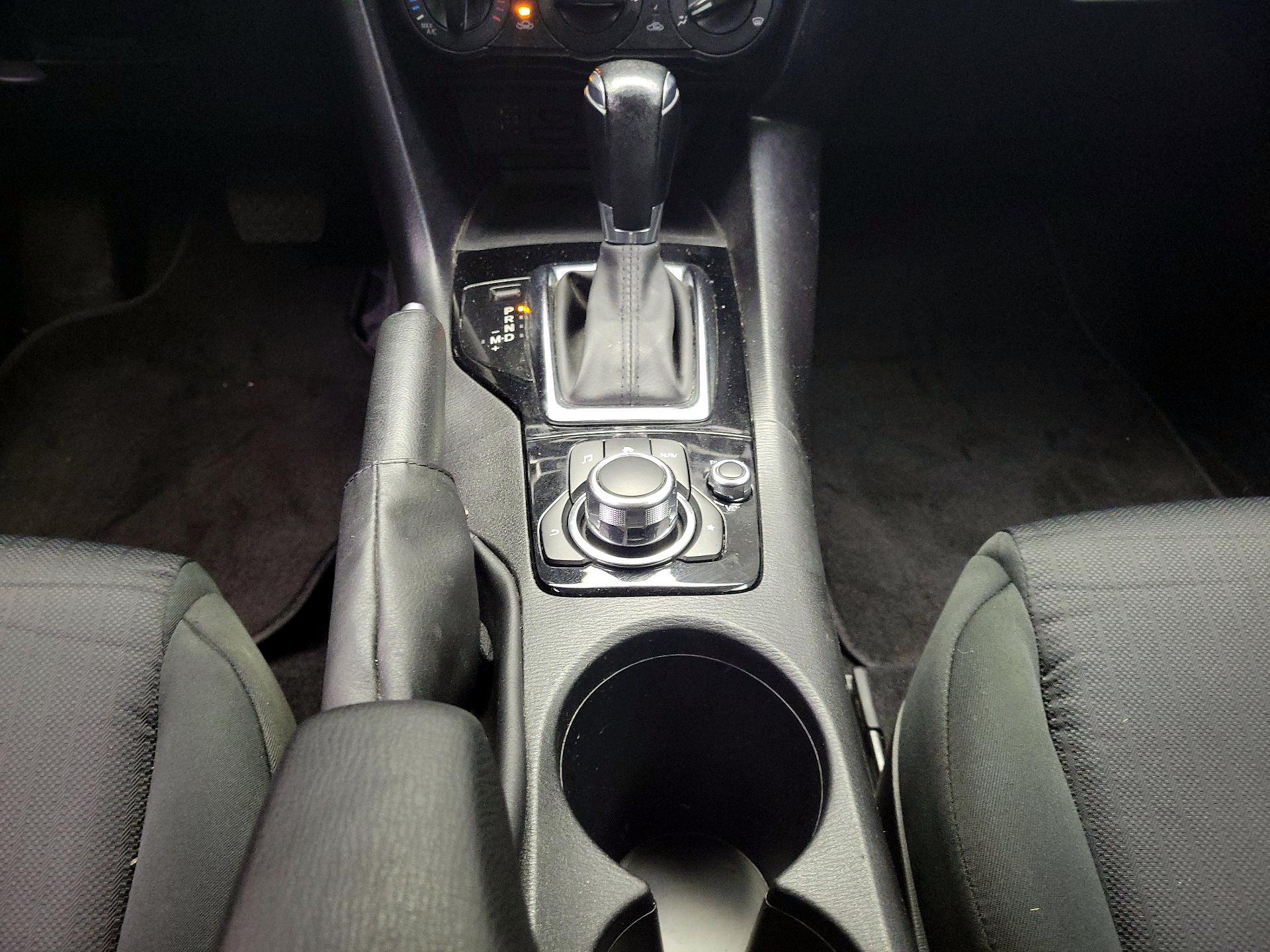 Thumbnail: 2015 Mazda Mazda3 - 16