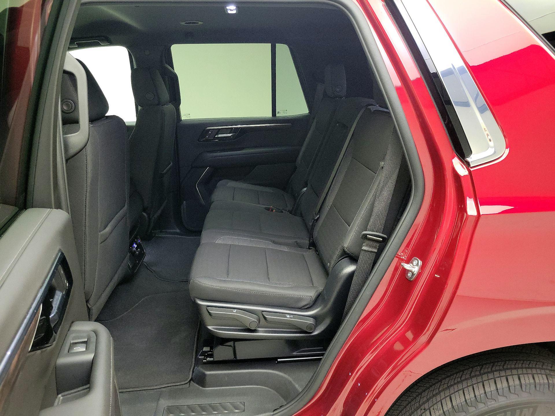 Thumbnail: 2025 Chevrolet Tahoe - 20