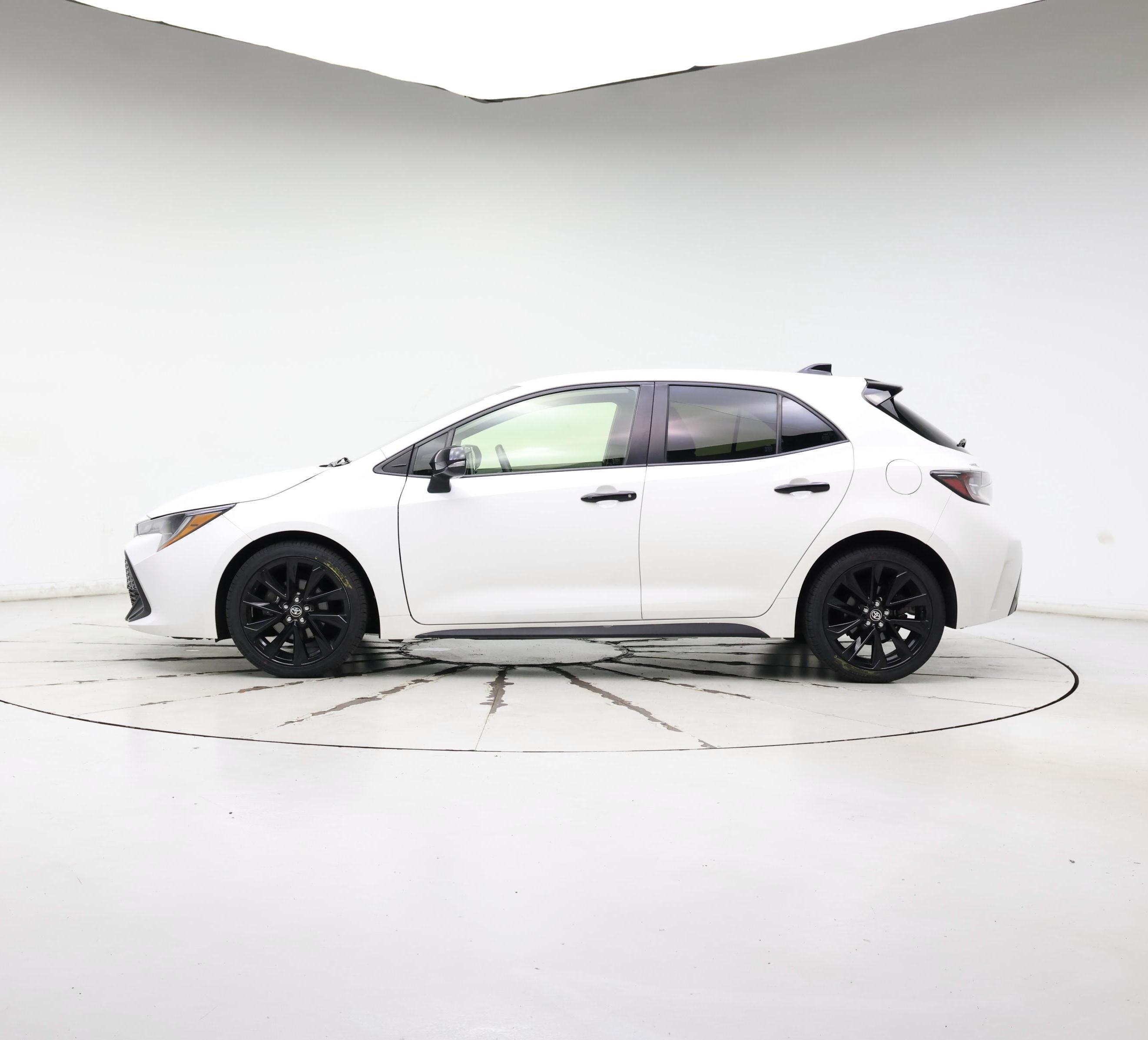 Thumbnail: 2021 Toyota Corolla - 3