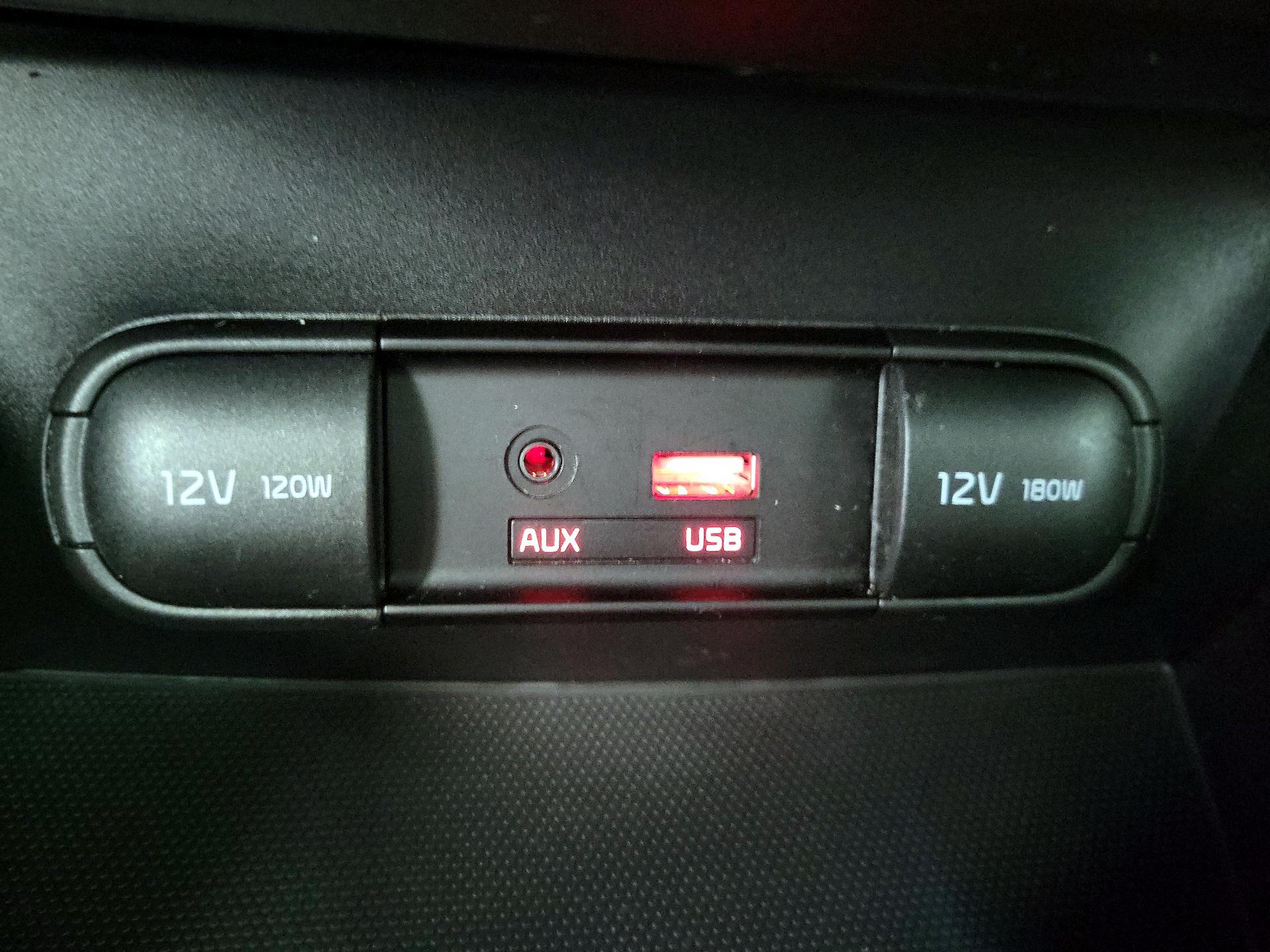 Thumbnail: 2016 Kia Soul - 18