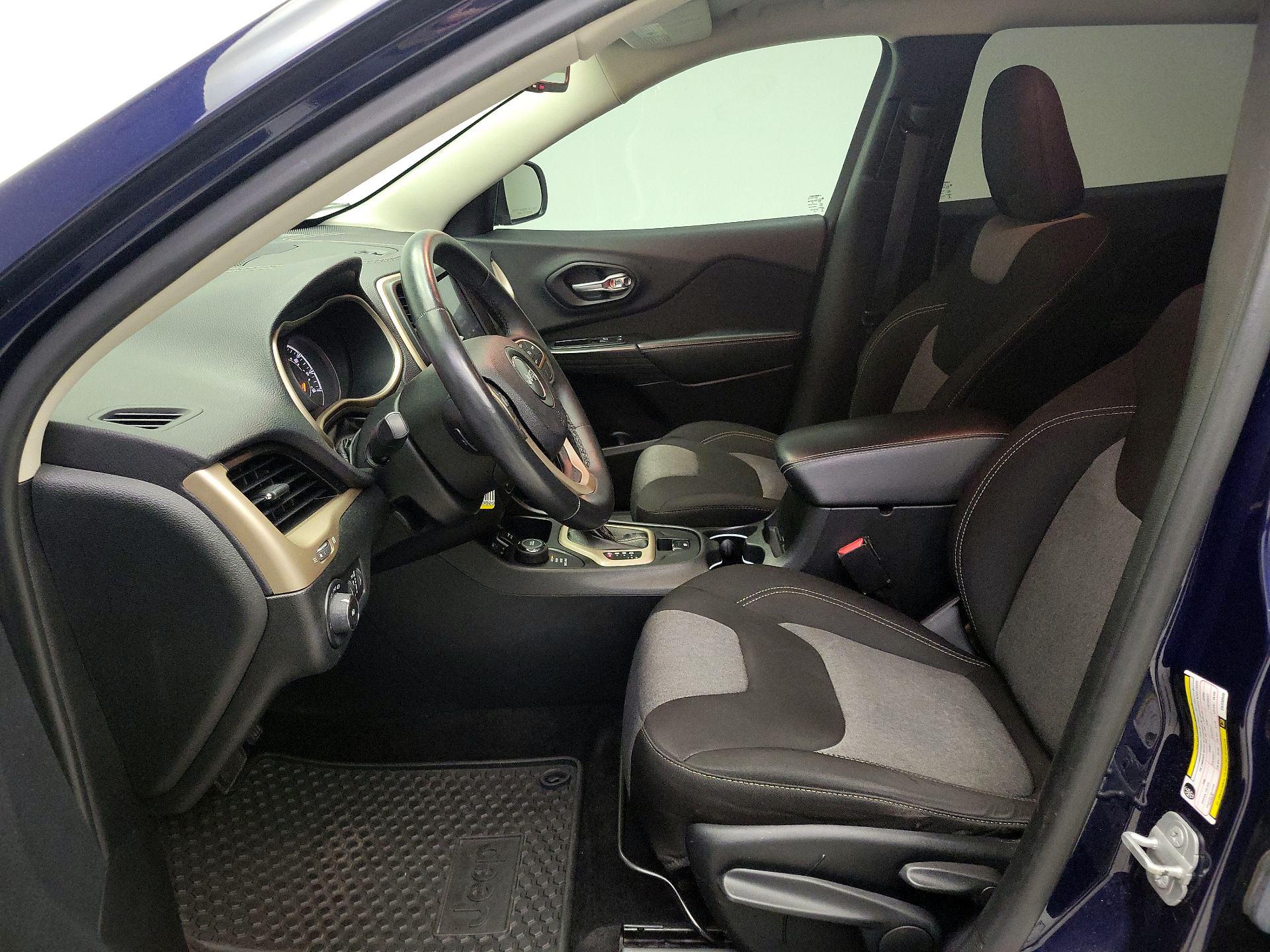 Thumbnail: 2014 Jeep Cherokee - 11