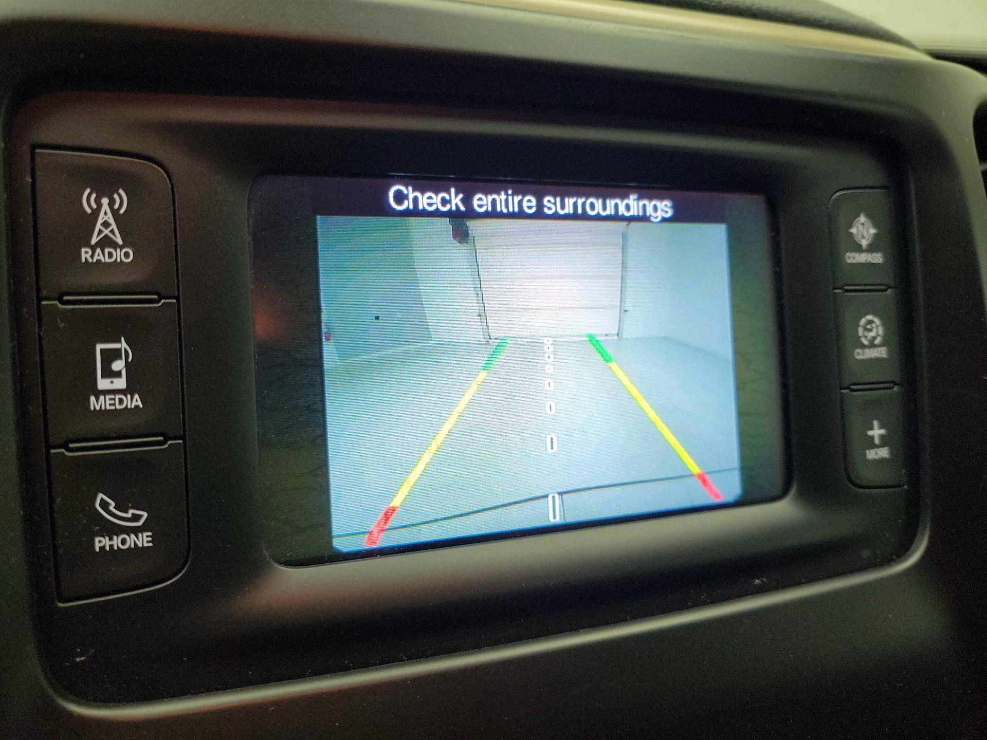 Thumbnail: 2015 Jeep Cherokee - 14