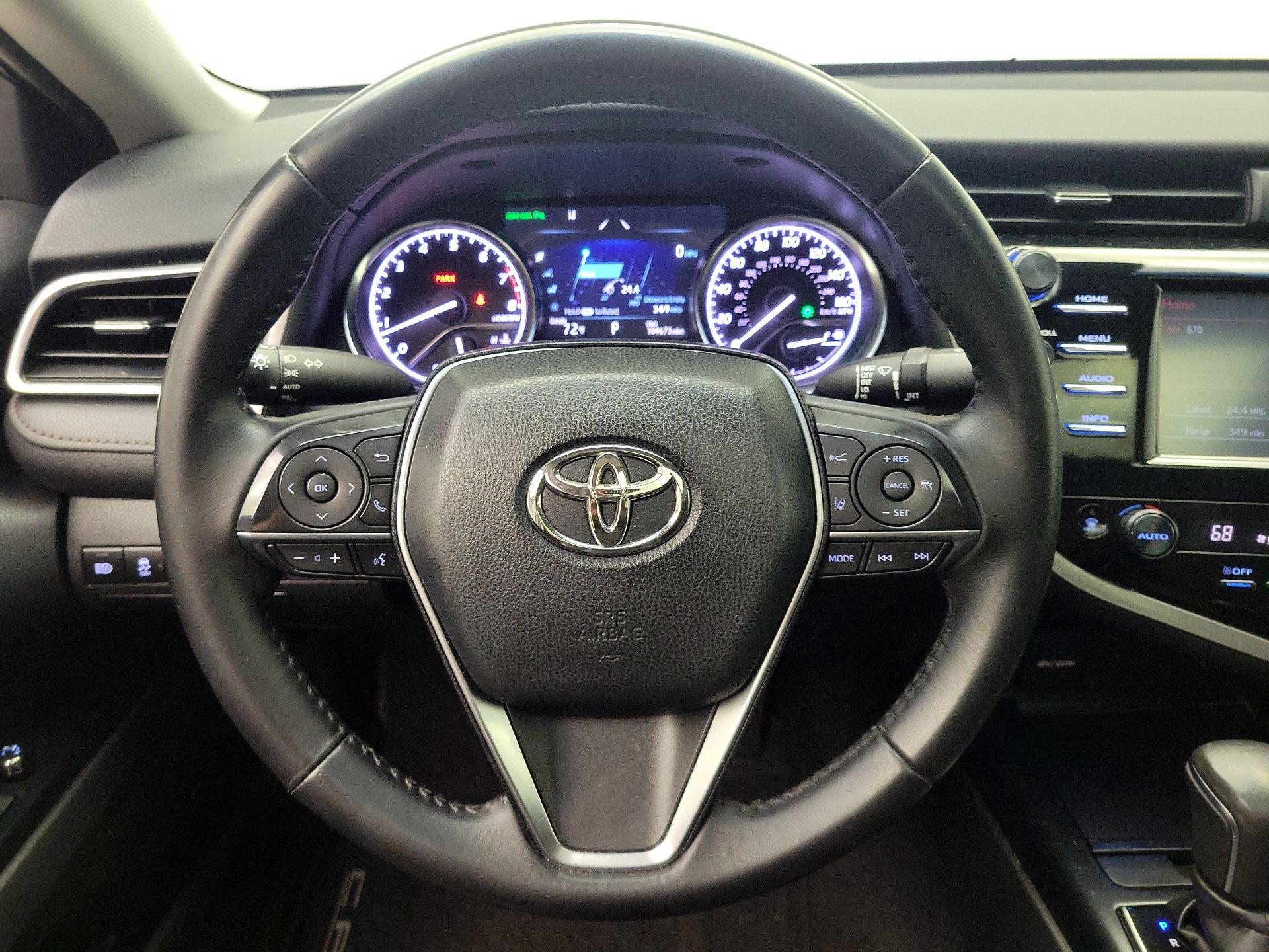 Thumbnail: 2018 Toyota Camry - 10