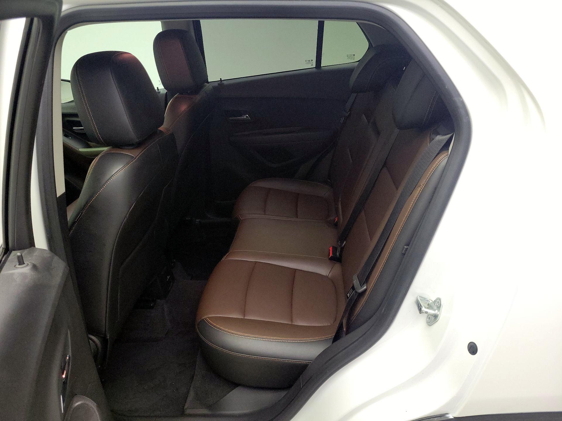 Thumbnail: 2016 Chevrolet Trax - 19