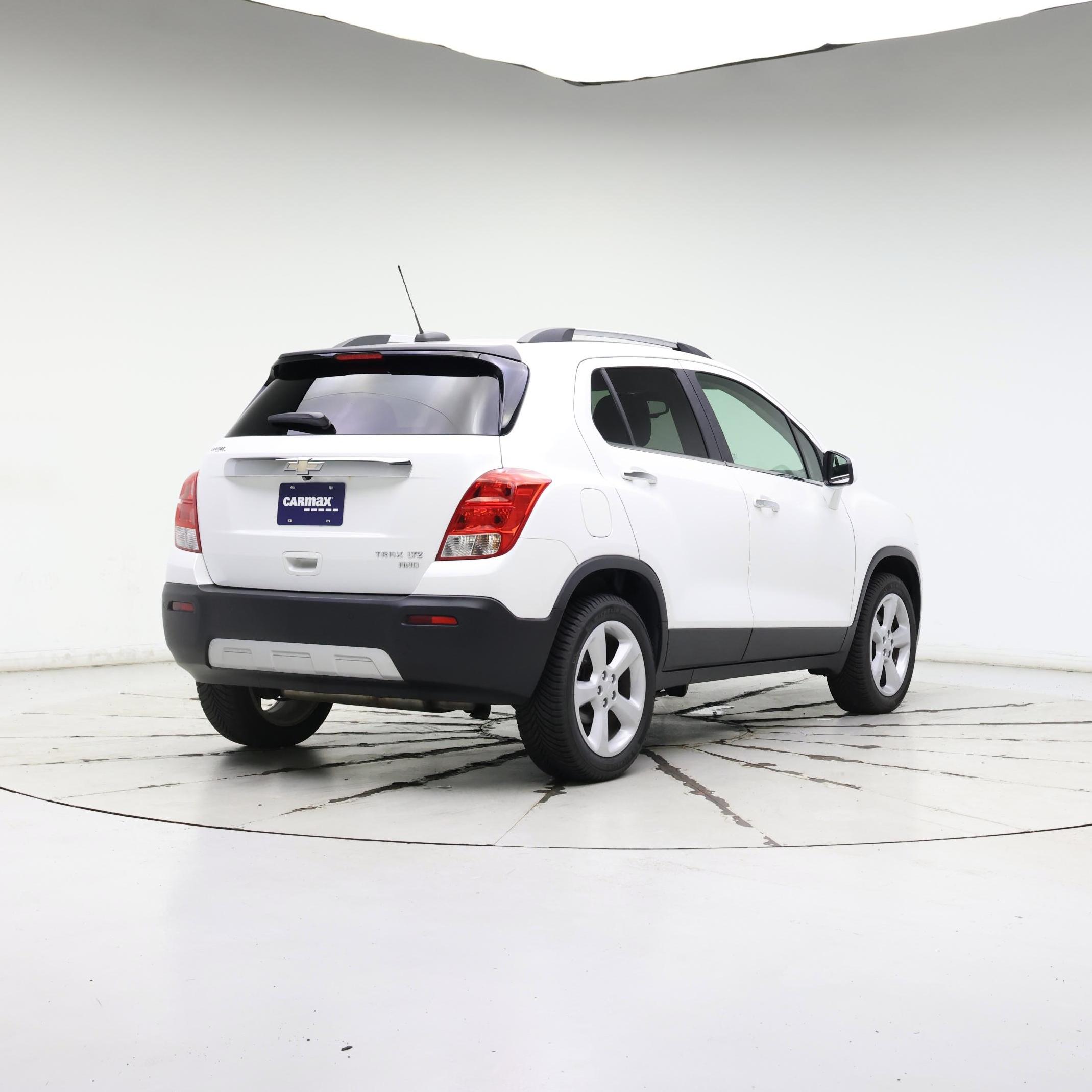 Thumbnail: 2016 Chevrolet Trax - 8