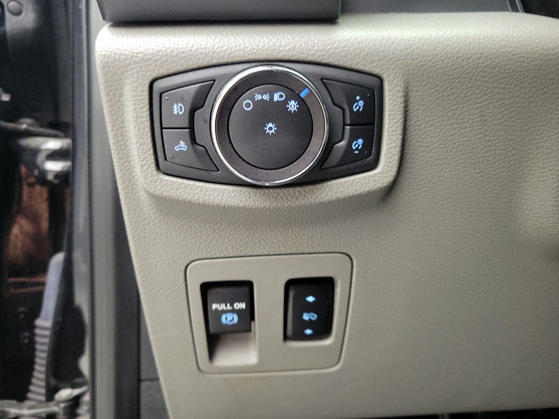 Thumbnail: 2019 Ford F-150 - 13